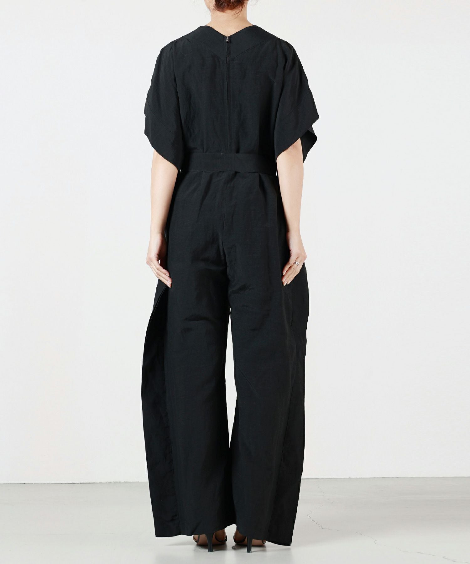 HYKE サロペット HYKE(ハイク)】 LINEN JUMPSUIT｜PARIGOT ONLINE（パリゴオンライン）
