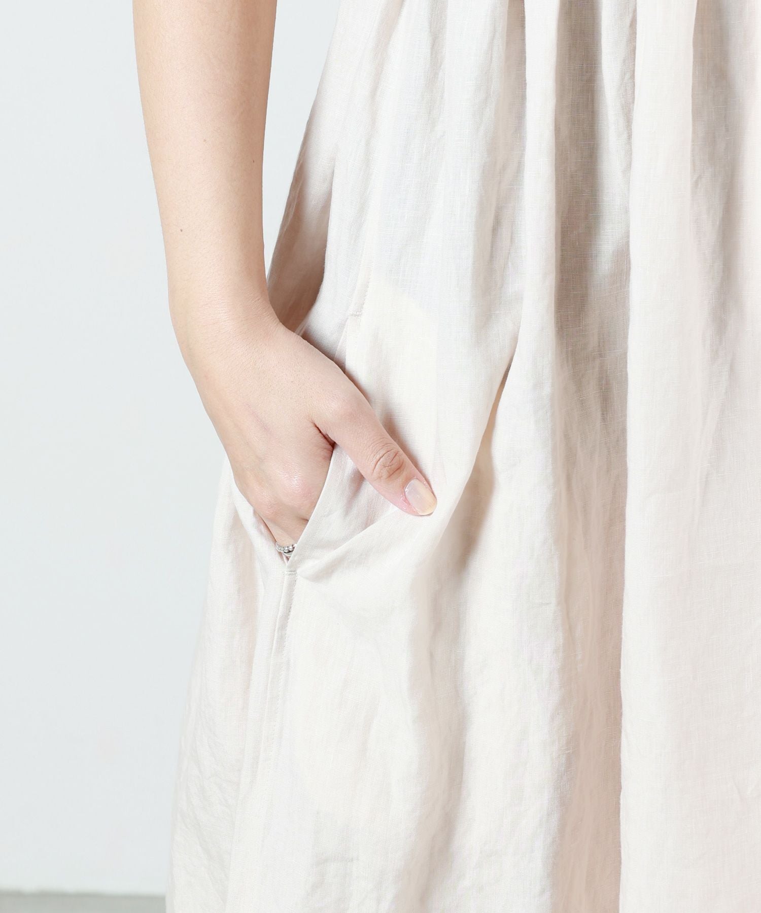 HYKE(ハイク)】 LINEN MAXI DRESS｜PARIGOT ONLINE（パリゴオンライン）