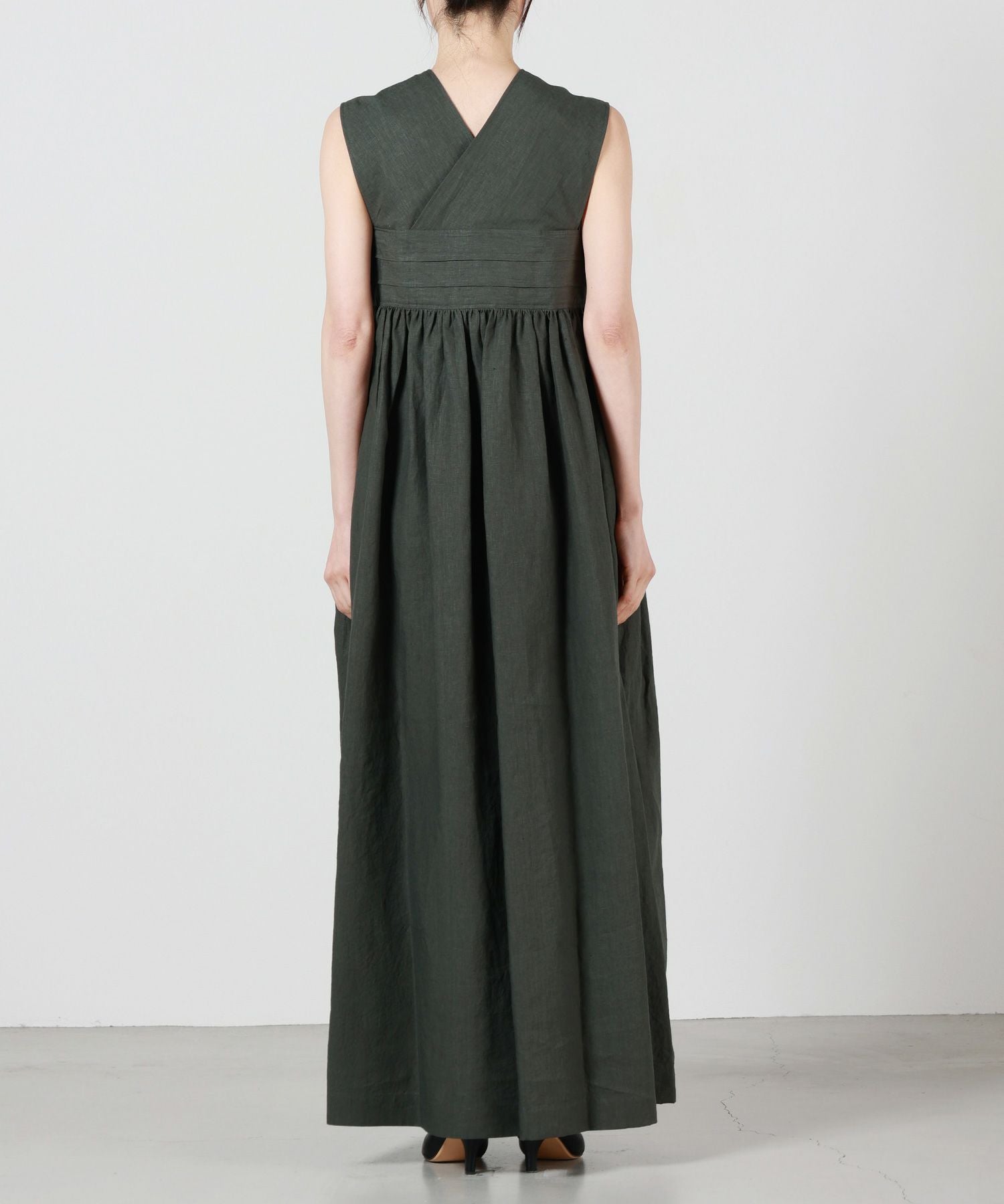 HYKE(ハイク)】 LINEN MAXI DRESS｜PARIGOT ONLINE（パリゴオンライン）