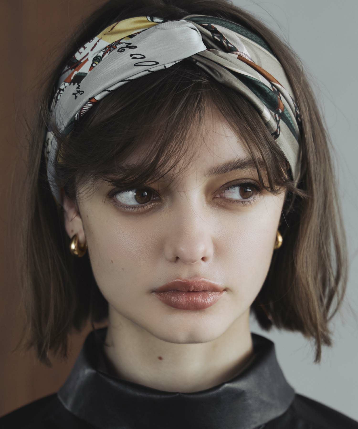 Sophie Buhai(ソフィー ブハイ)】 SMALL HINGED HOOPS｜PARIGOT ONLINE