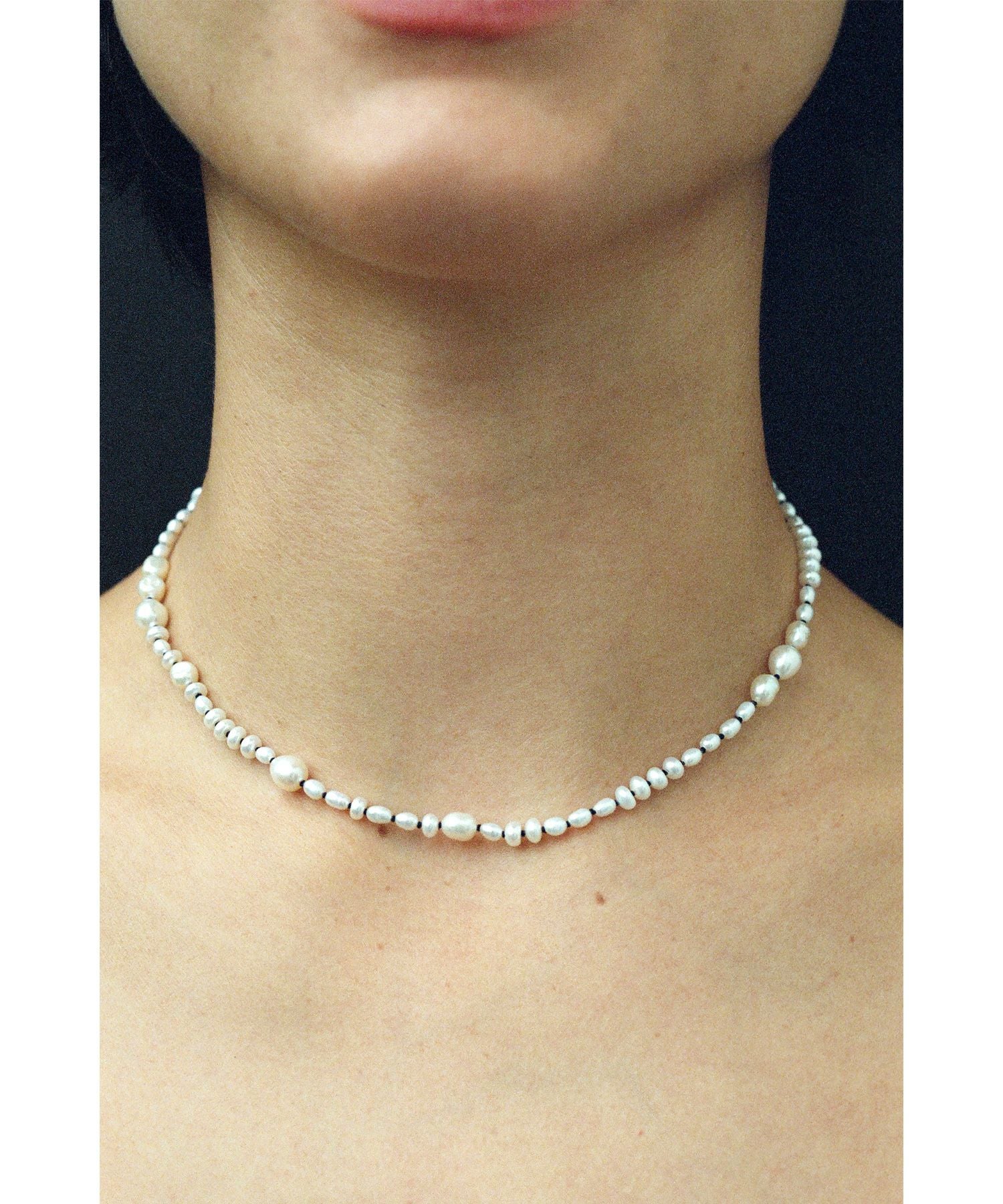 Sophie Buhai(ソフィー ブハイ)】 WHITE PEARL MERMAID NECKLACE 15IN