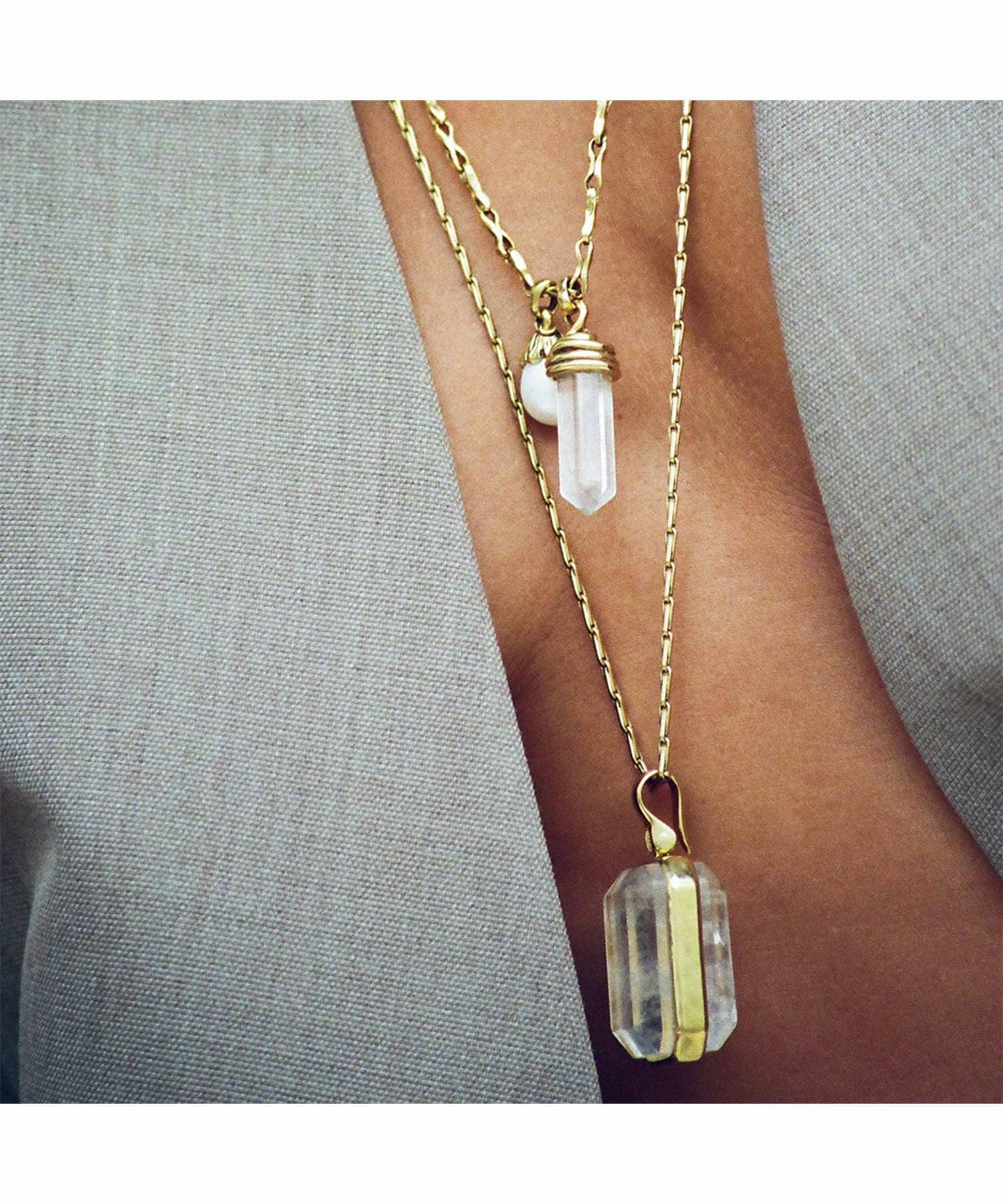 GOOSSENS Paris(ゴッサンスパリ)】 Talisman Rock Crystal Necklace