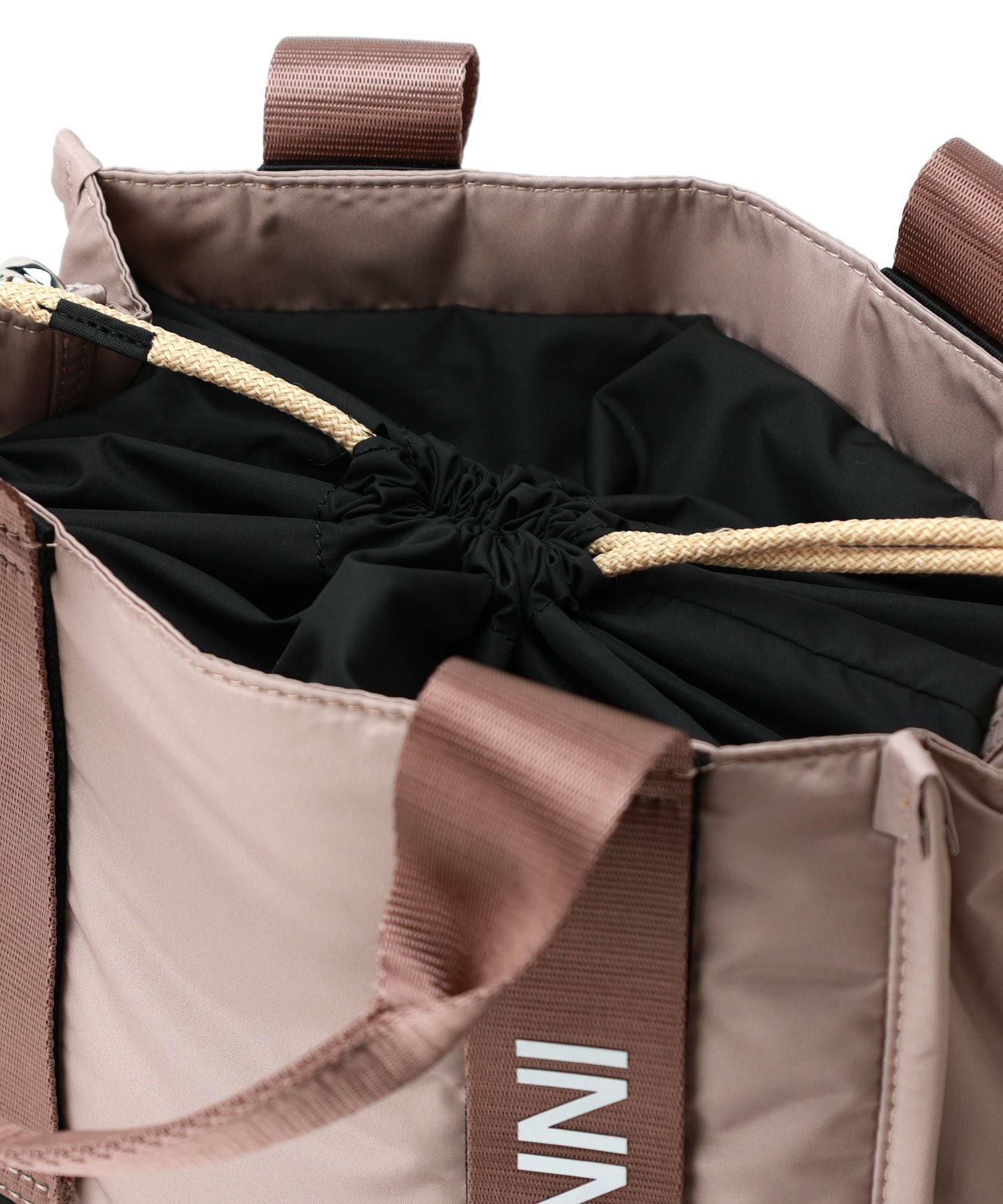 GANNI(ガニー)】 Recycled Tech Small Tote Bag｜PARIGOT ONLINE