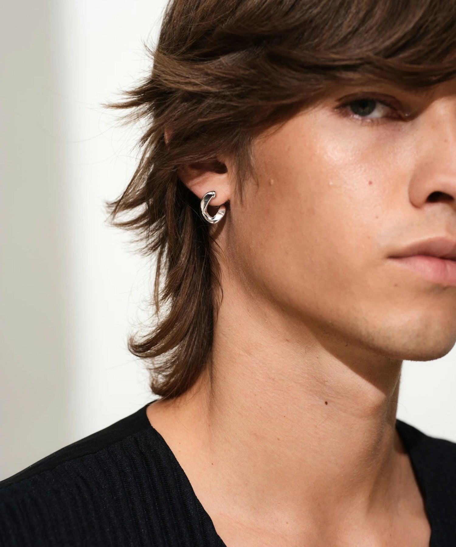 TOM WOOD(トムウッド)】 Dean Hoops ピアス｜PARIGOT ONLINE（パリゴ