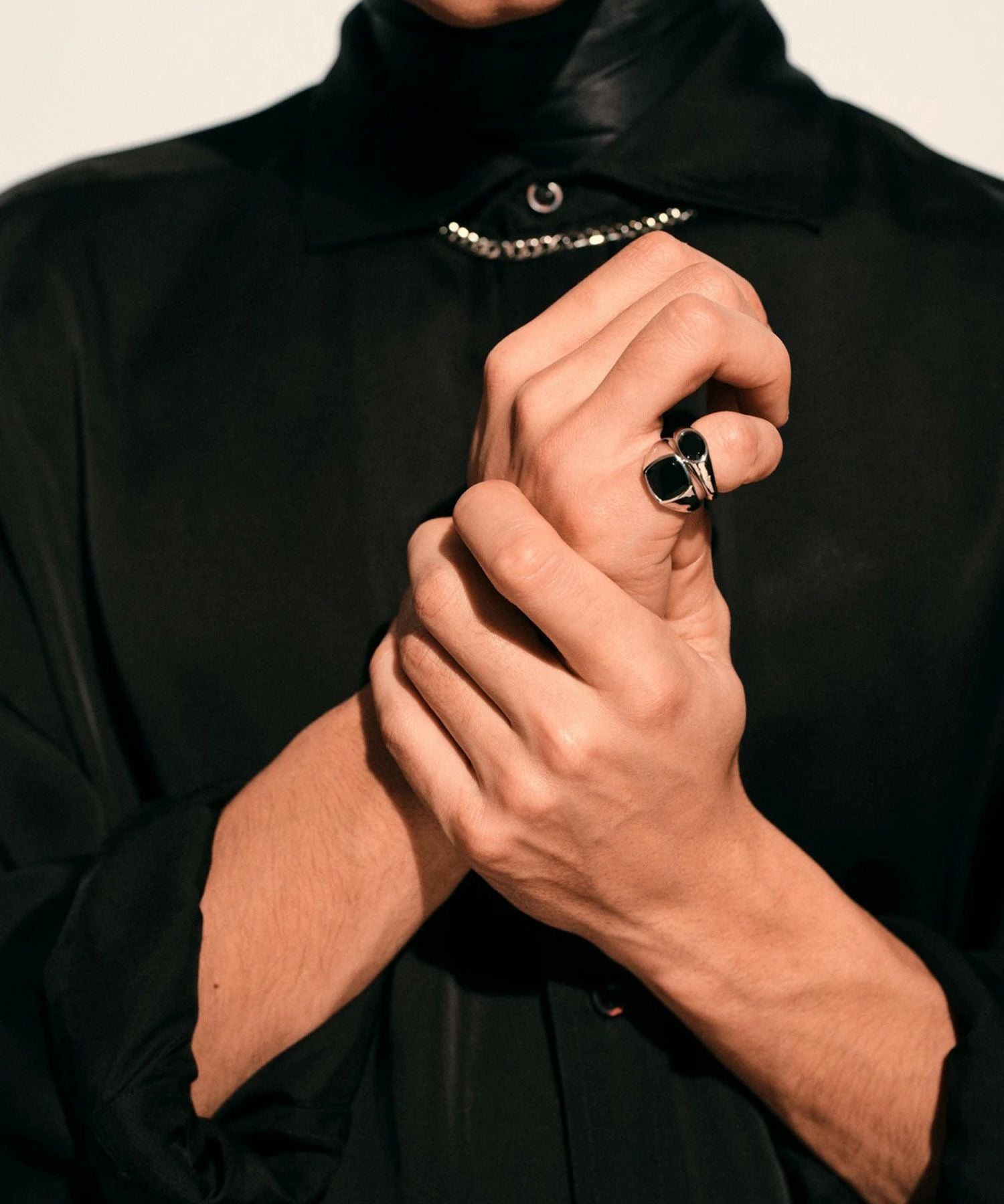TOM WOOD(トムウッド)】 Joe Polished Onyx リング｜PARIGOT ONLINE