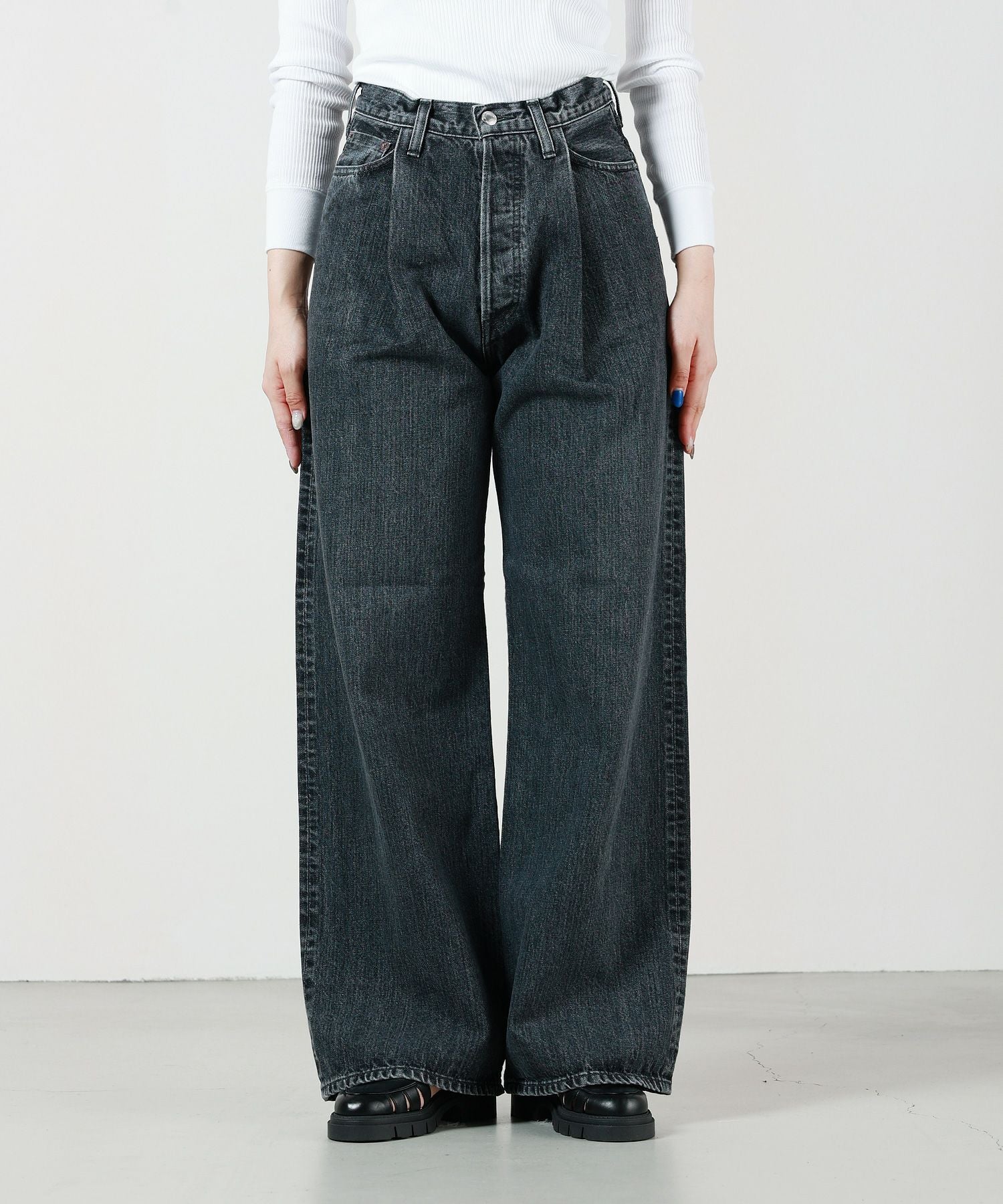 HYKE(ハイク)】 DENIM WIDE LEG JEANS｜PARIGOT ONLINE（パリゴ