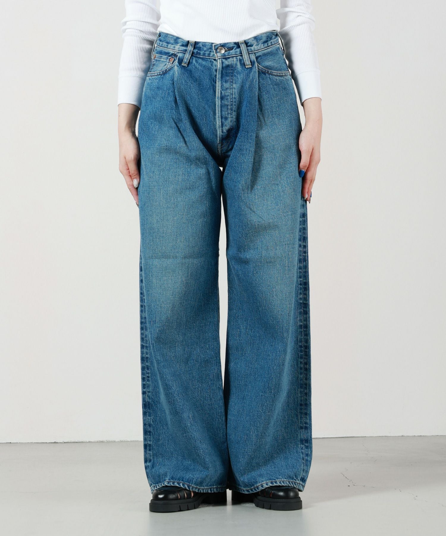 HYKE(ハイク)】 DENIM WIDE LEG JEANS｜PARIGOT ONLINE（パリゴ