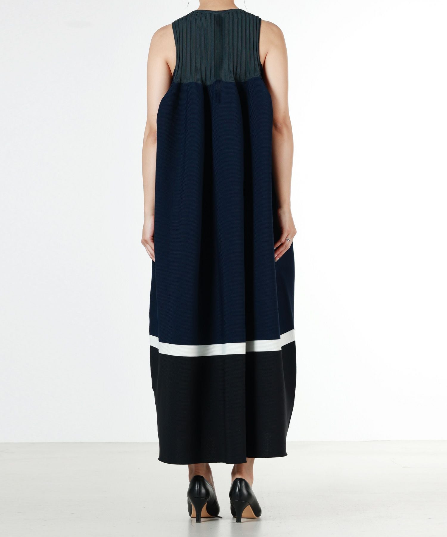 CFCL(シーエフシーエル)】 POTTERY SLEEVELESS BUST FLARE DRESS