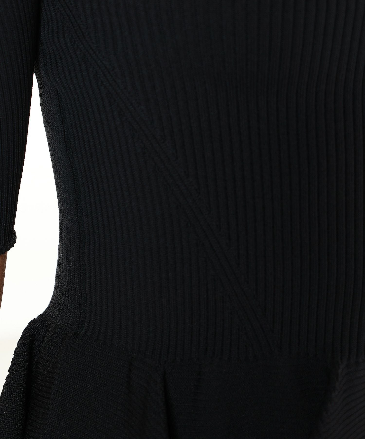 CFCL(シーエフシーエル)】 POTTERY HS OFF SHOULDER SHORT SLEEVE