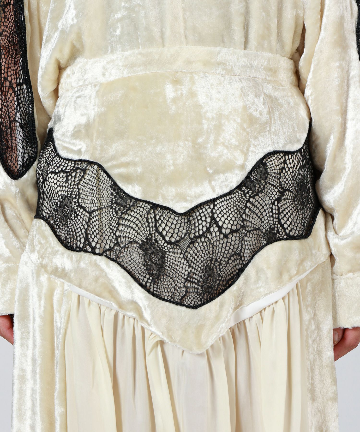 TOGA PULLA(トーガプルラ)】 VELVET LACE SKIRT｜PARIGOT ONLINE