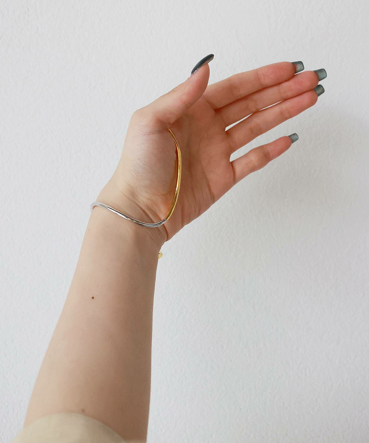 Charlotte Chesnais(シャルロットシェネ)】 Ivy Left Bracelet(左手用
