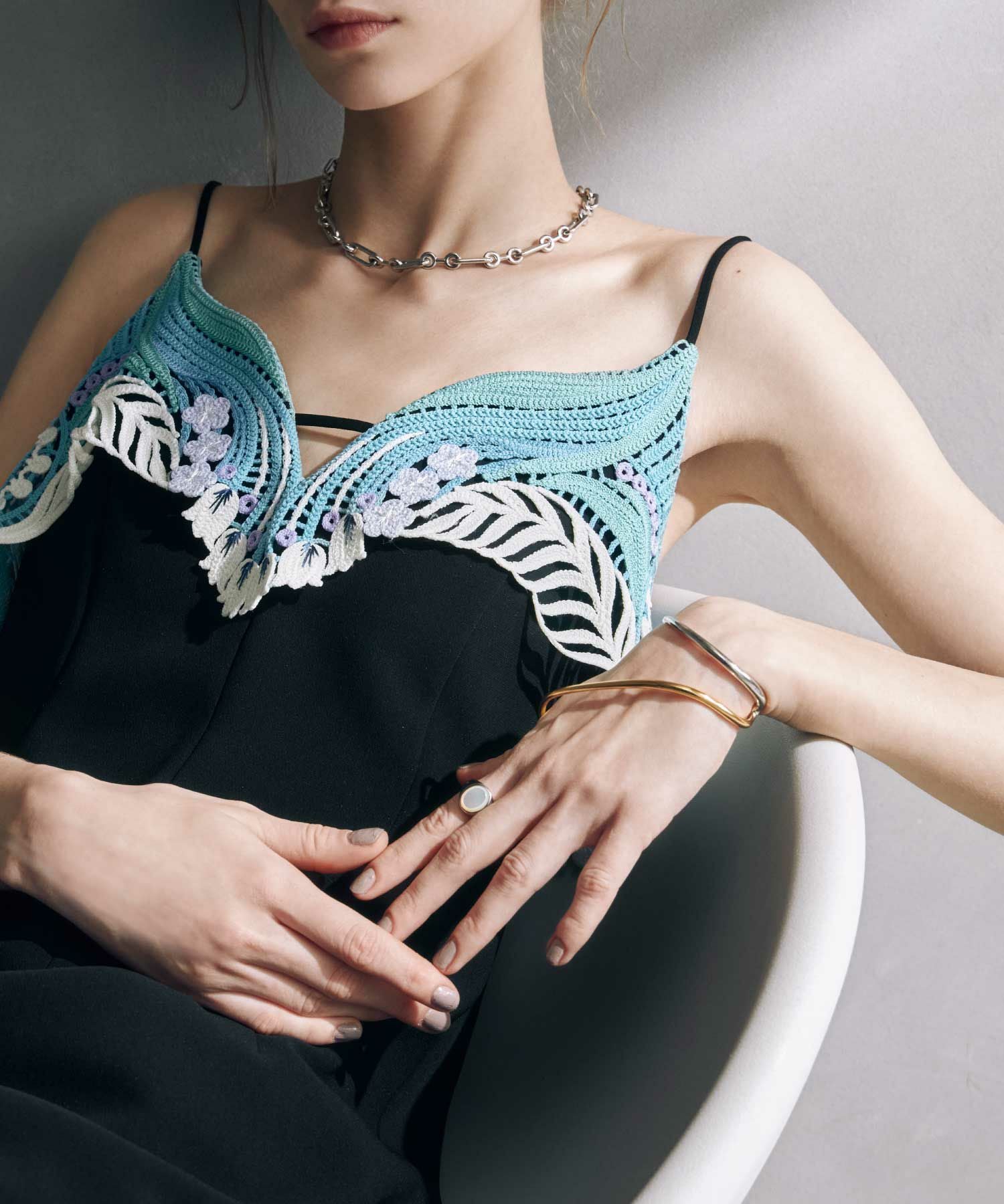 Charlotte Chesnais(シャルロットシェネ)】 Ivy Left Bracelet(左手用