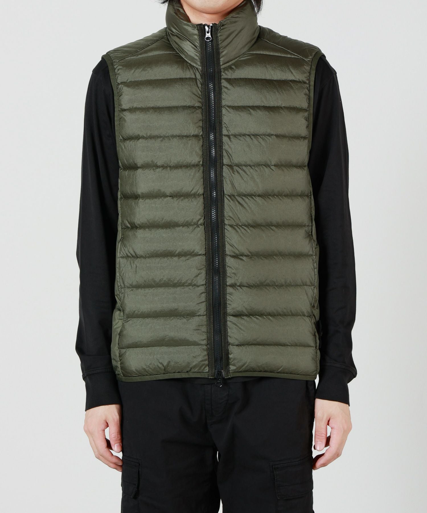 STONE ISLAND(ストーンアイランド)】GARMENT DYED MICRO YARN DOWN