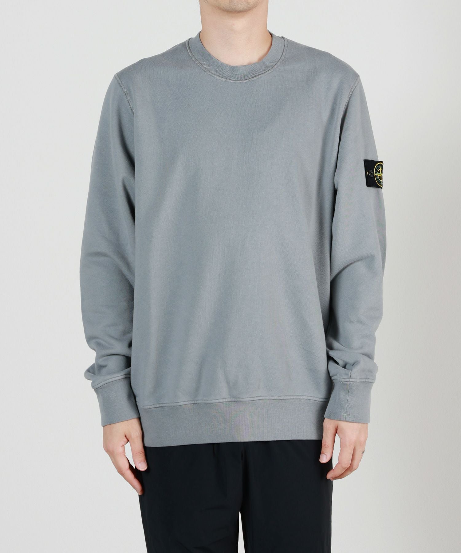 STONE ISLAND(ストーンアイランド)】 クルーネックスウェットトップス