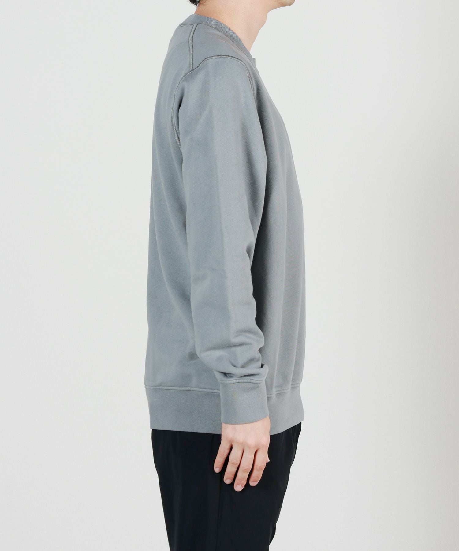 STONE ISLAND(ストーンアイランド)】 クルーネックスウェットトップス STONE ISLAND(ストーンアイランド)】 クルーネックスウェットトップス