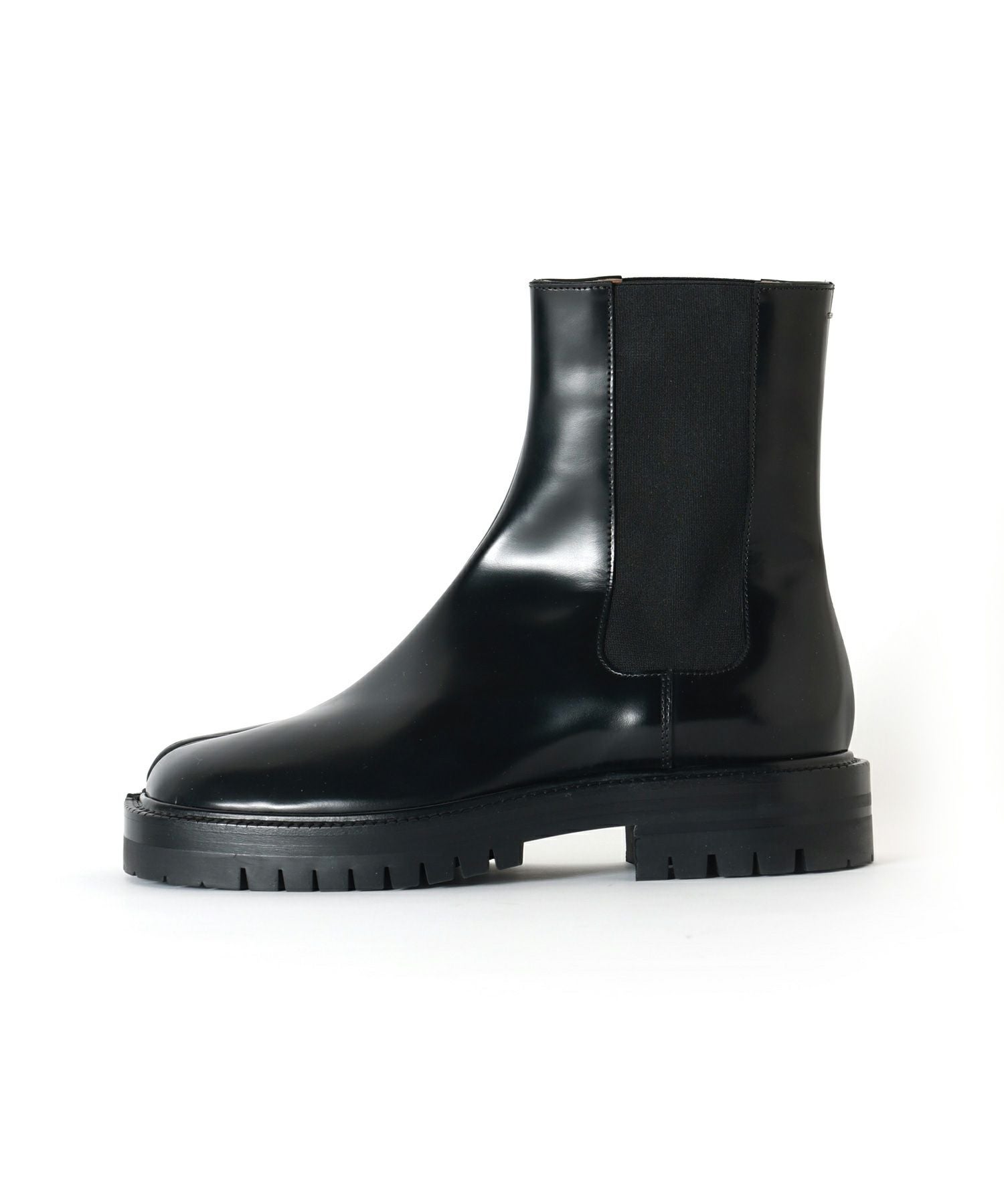 Maison Margiela(メゾンマルジェラ)】 TABI CHELSEA BOOTS｜PARIGOT