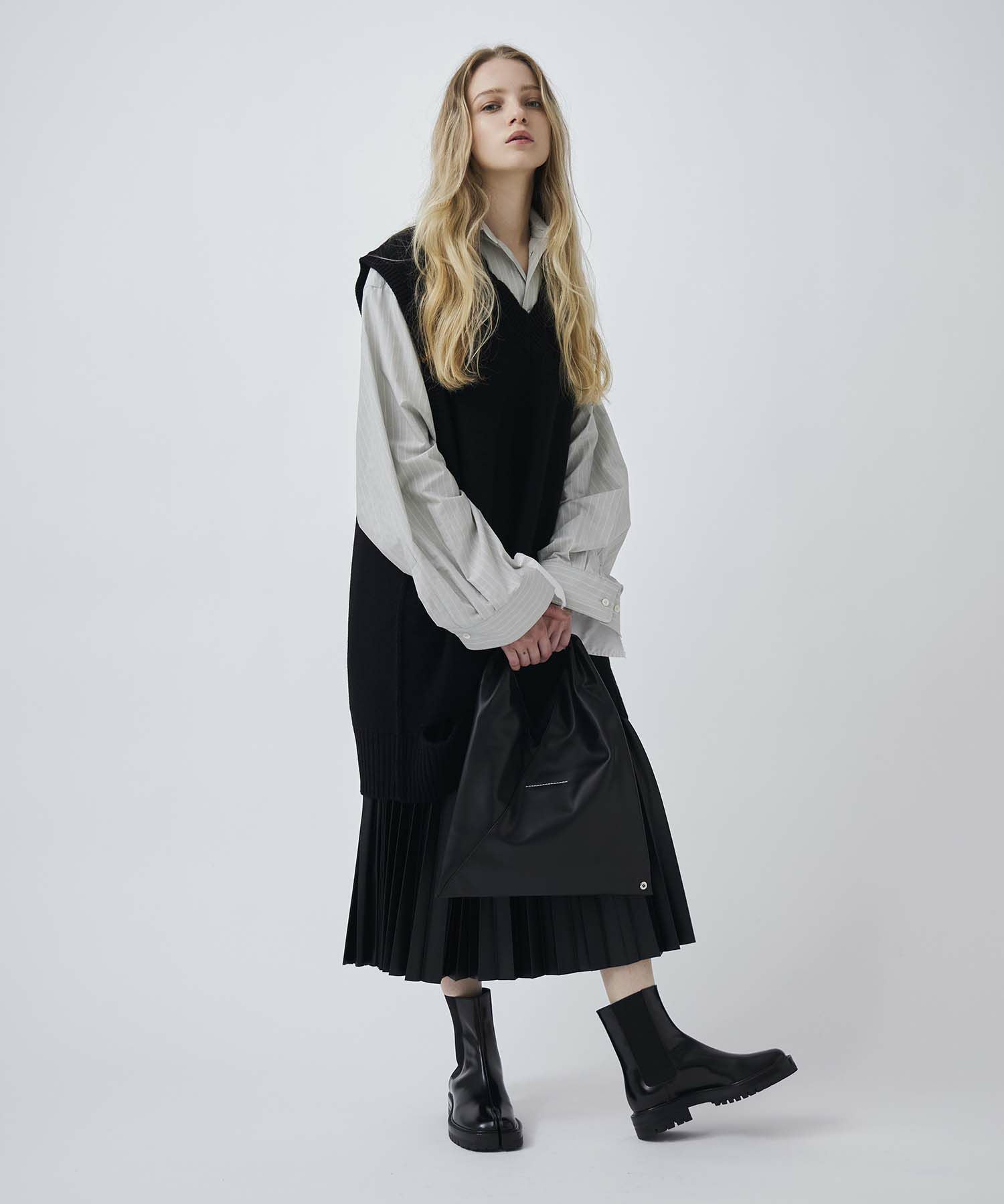 Maison Margiela(メゾンマルジェラ)】 タビ チェルシーブーツ｜PARIGOT