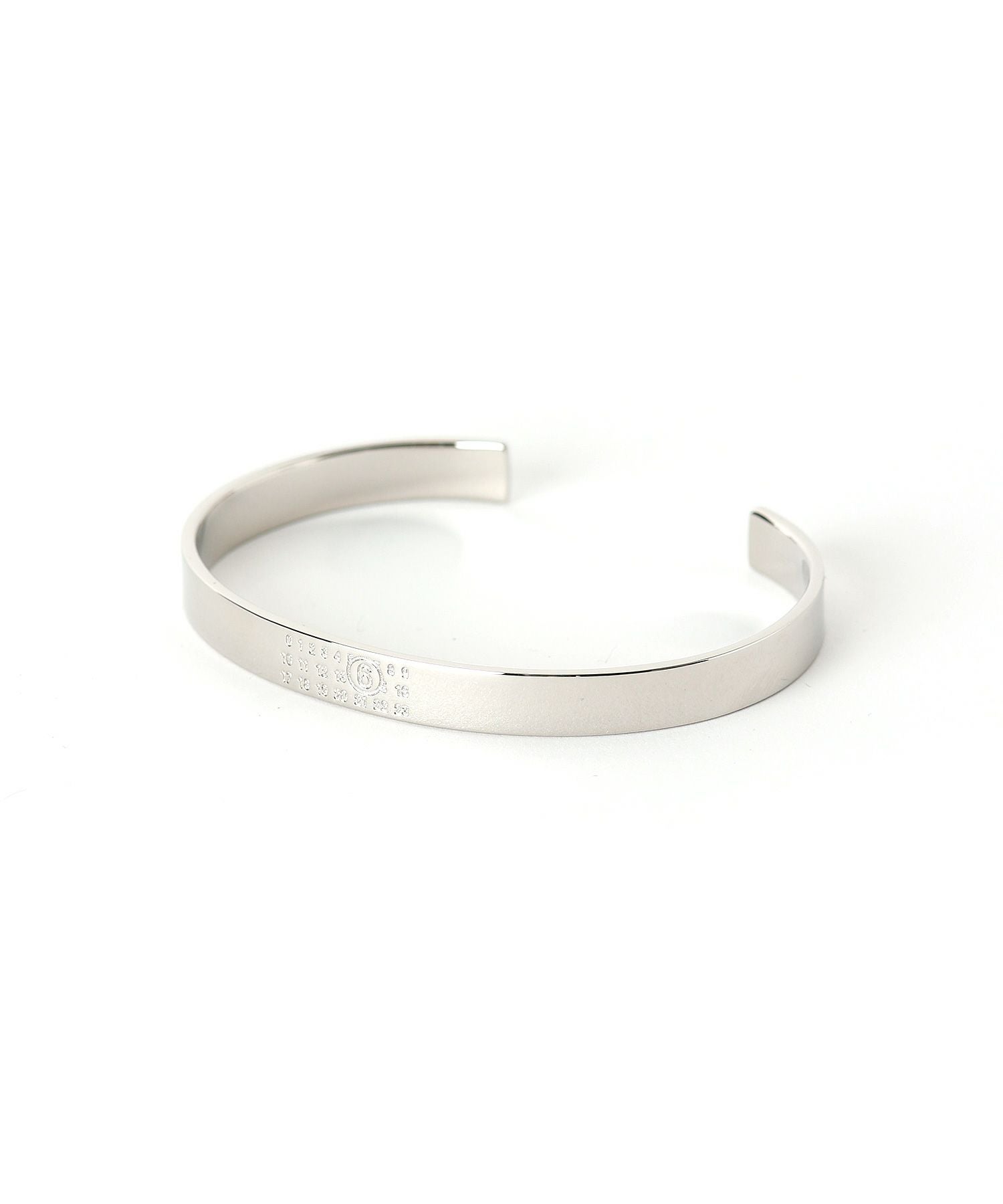 MM6 Maison Margiela(エムエムシックス メゾン マルジェラ)】 Numeric