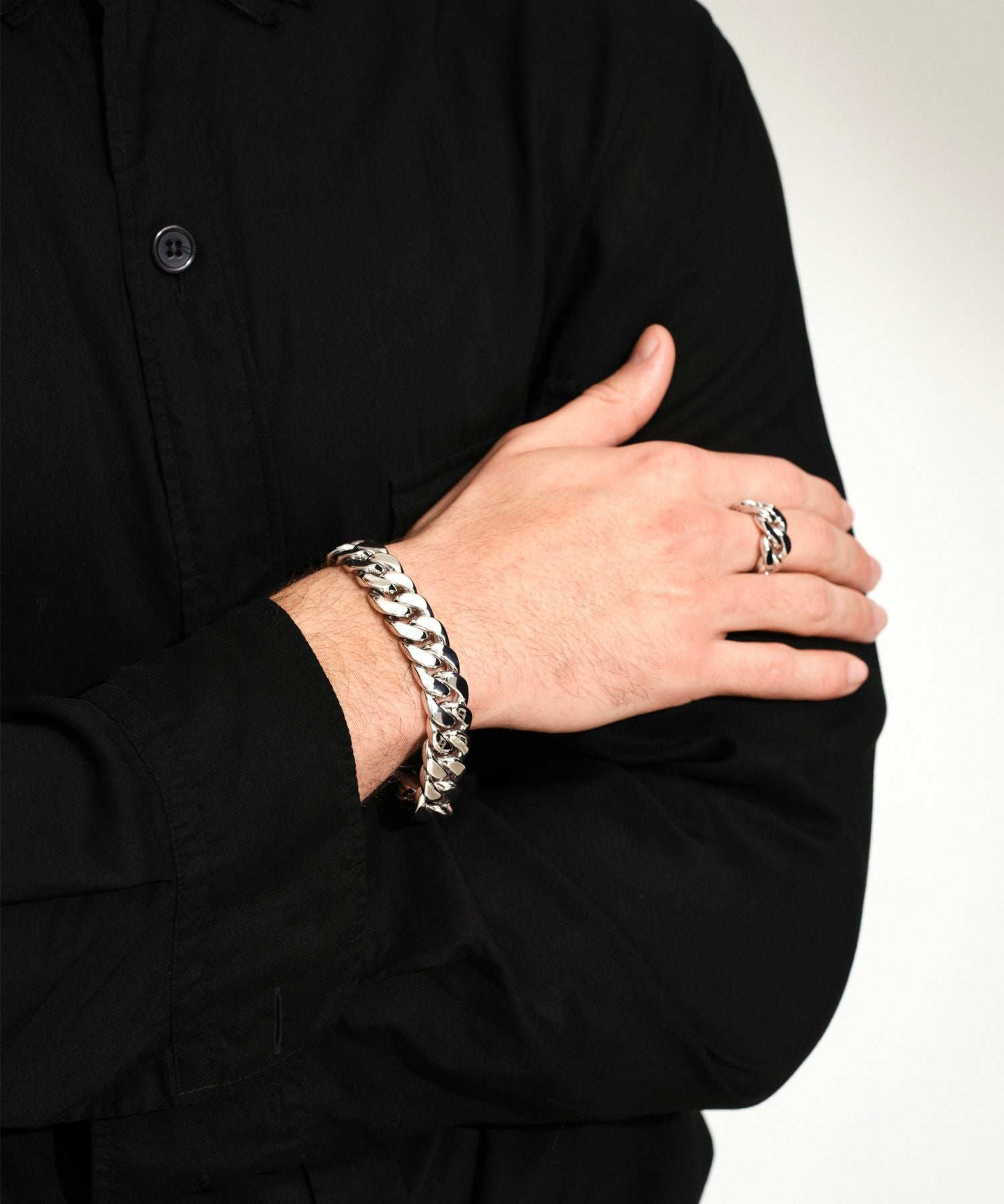トムウッド　ブレスレット　バングル　アクセサリー　0710 TOM WOOD(トムウッド)】 Danny Slim ブレスレット(7.0)｜PARIGOT