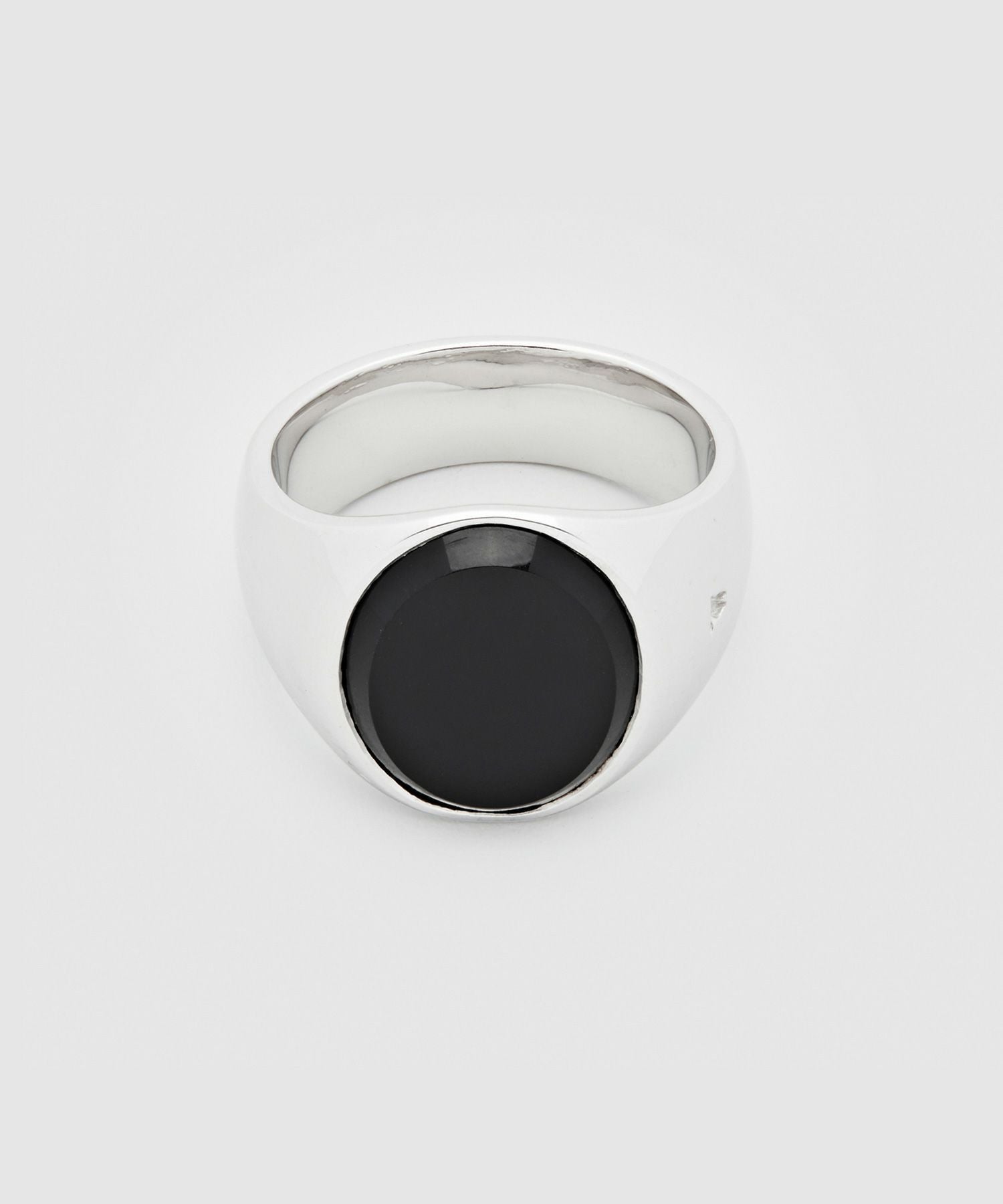 TOM WOOD(トムウッド)】 Oval Polished Black Onyx リング(Men's size