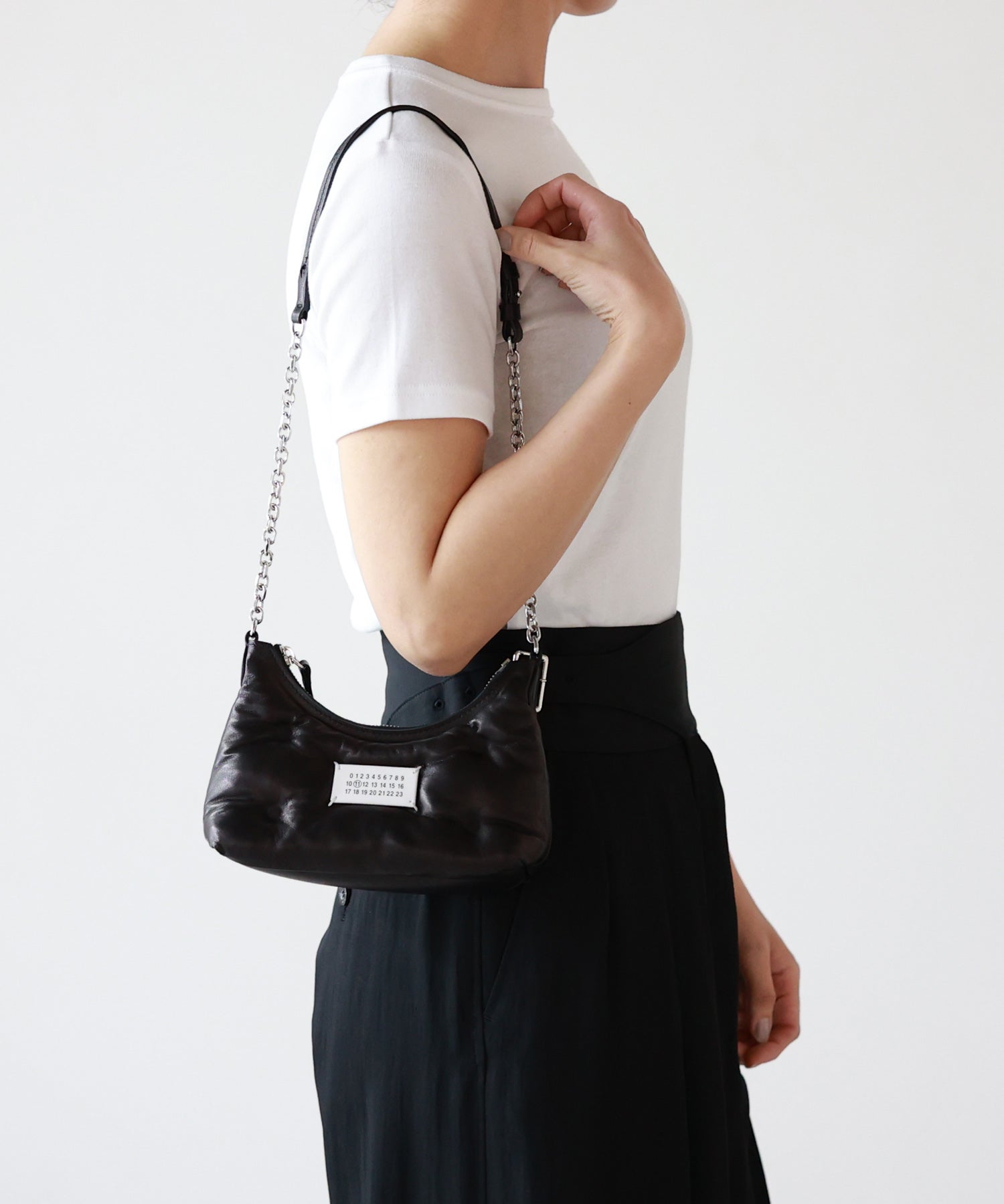 Maison Margiela(メゾンマルジェラ)】 GLAM SLAM HOBO MICRO｜PARIGOT
