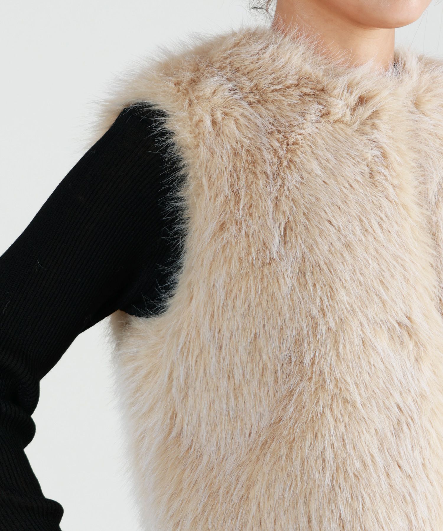 HERNO(ヘルノ)】FULLNESS FAUX FUR ベスト｜PARIGOT ONLINE（パリゴ