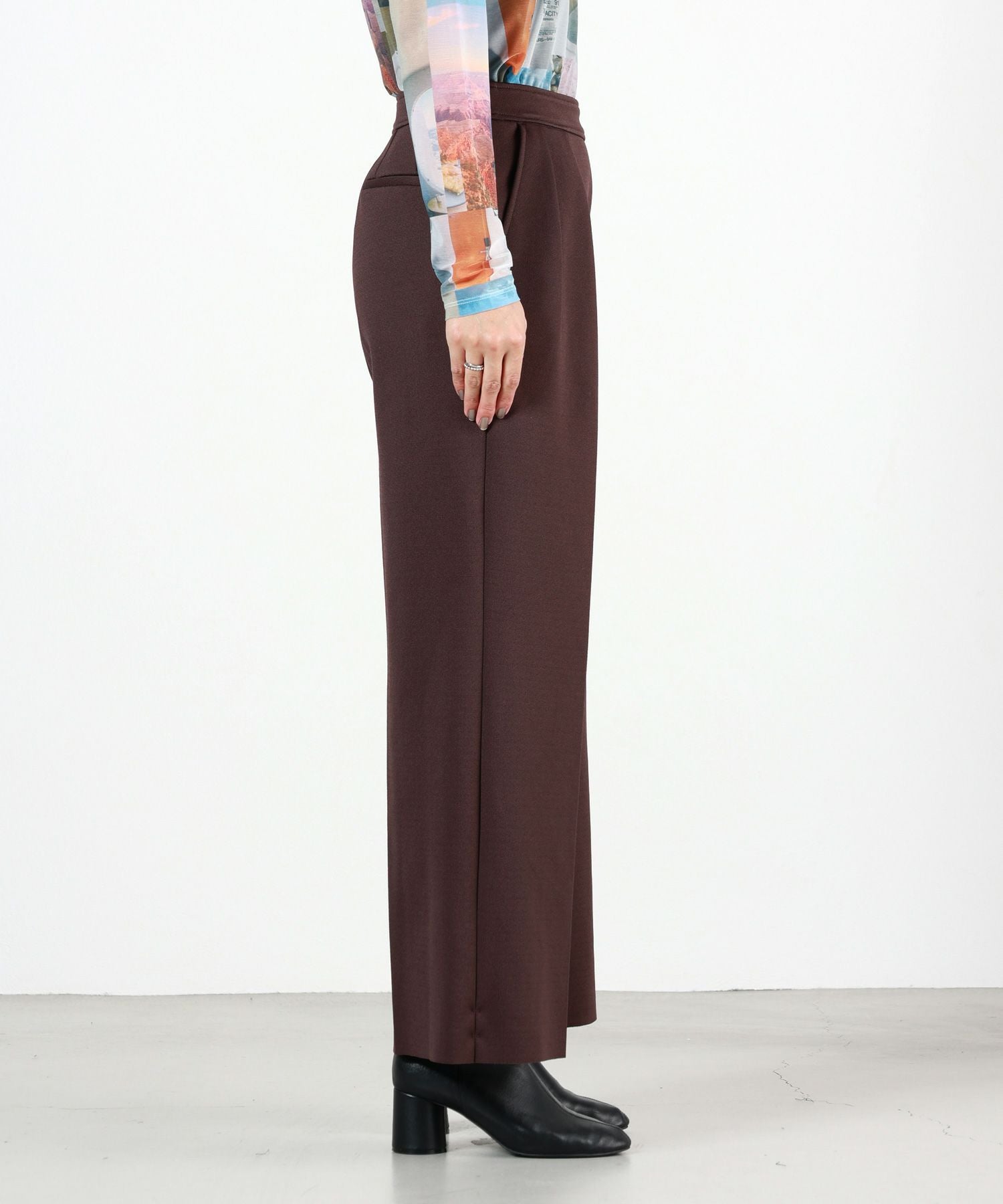 PHEENY(フィーニー)】 Amunzen 2 tuck wide pants｜PARIGOT ONLINE
