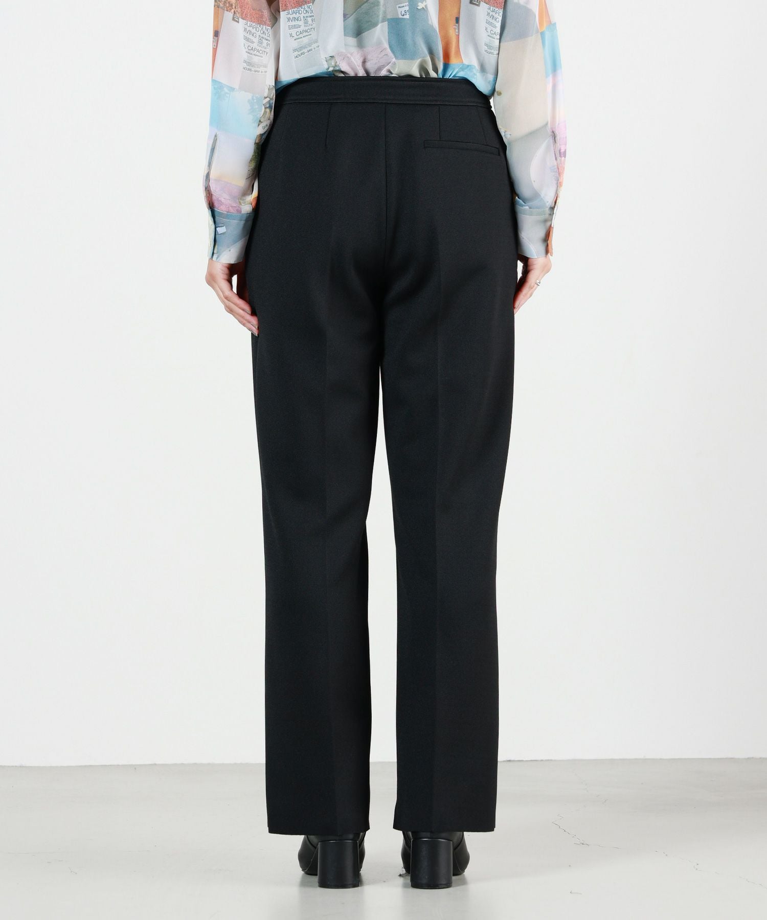 PHEENY(フィーニー)】 Amunzen 2 tuck wide pants｜PARIGOT ONLINE