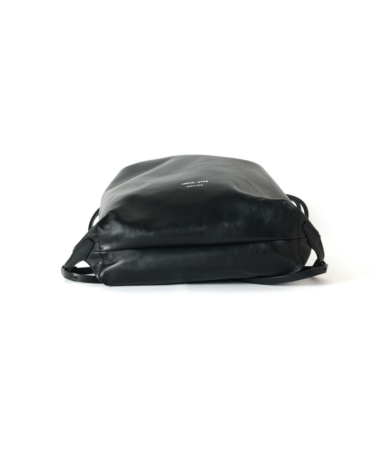 HYKE(ハイク)】 LEATHER KNAPSACK｜PARIGOT ONLINE（パリゴオンライン）