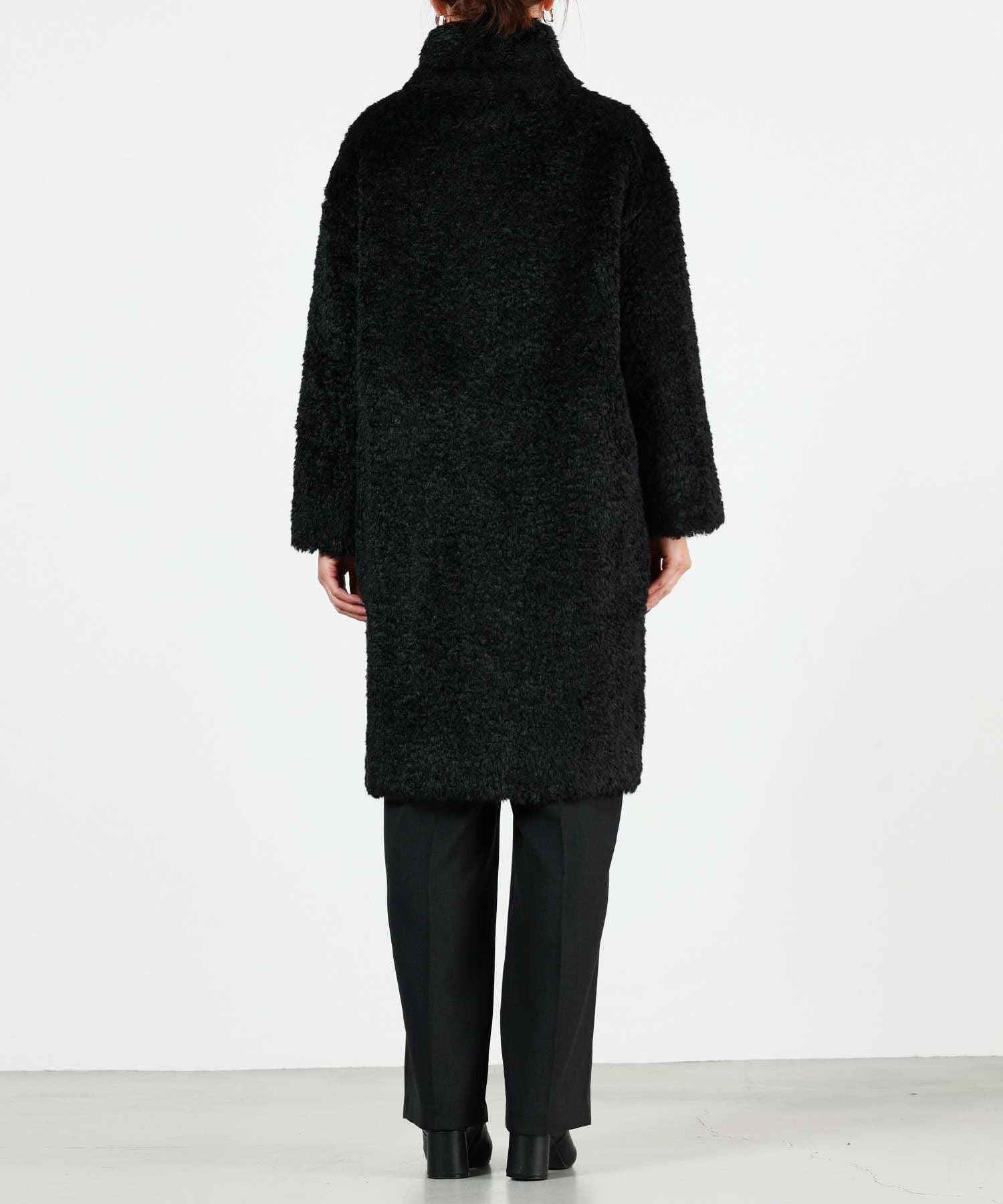 HERNO(ヘルノ)】CURLY FAUX FUR COAT｜PARIGOT ONLINE（パリゴオンライン）
