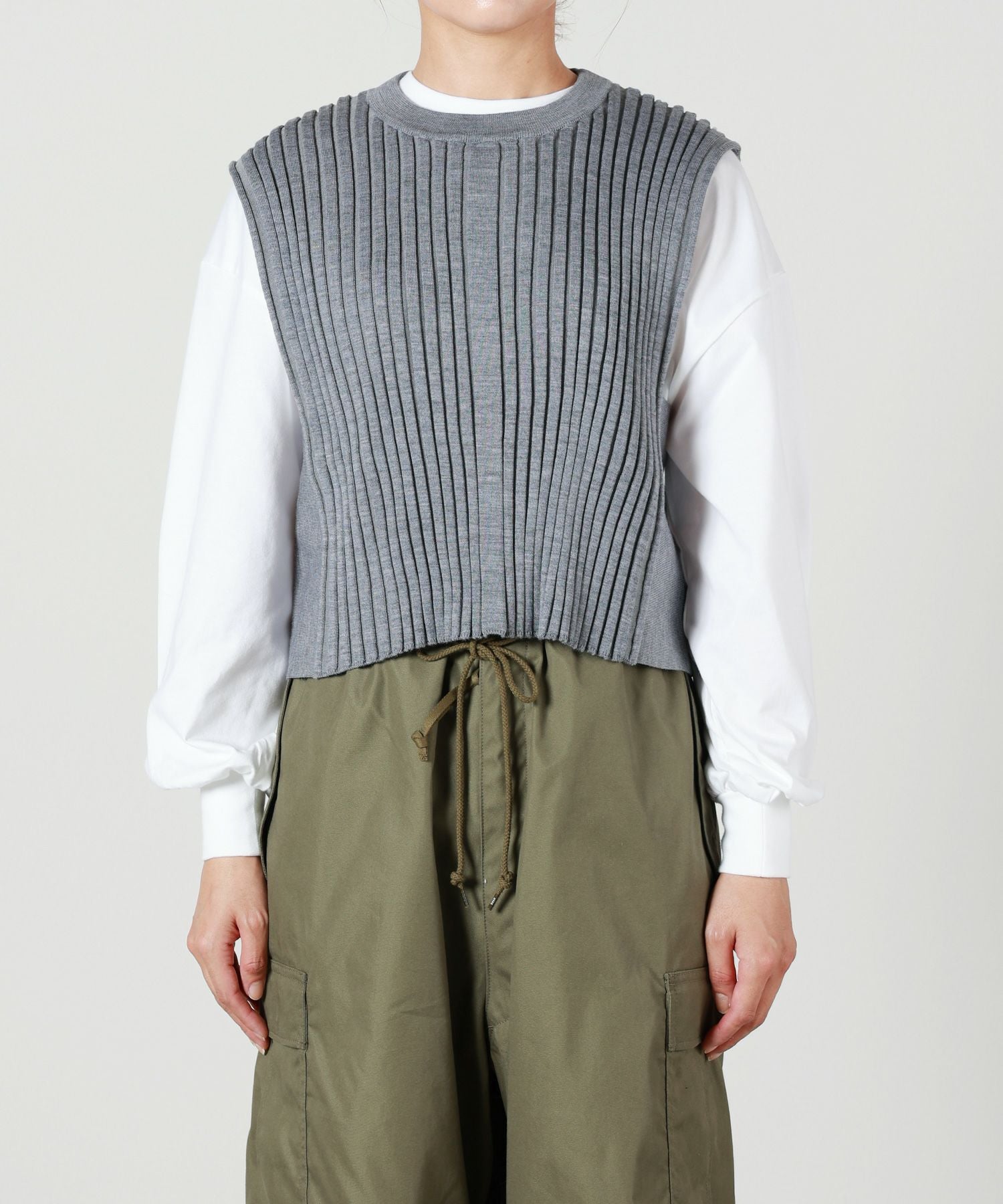 HYKEハイク　ワイドリブ　ビスチェ　ベストニットUNITED ARROWS WIDE RIBBED CROPPED VEST-ワイドリブクロップドベスト-HYKE（ハイク