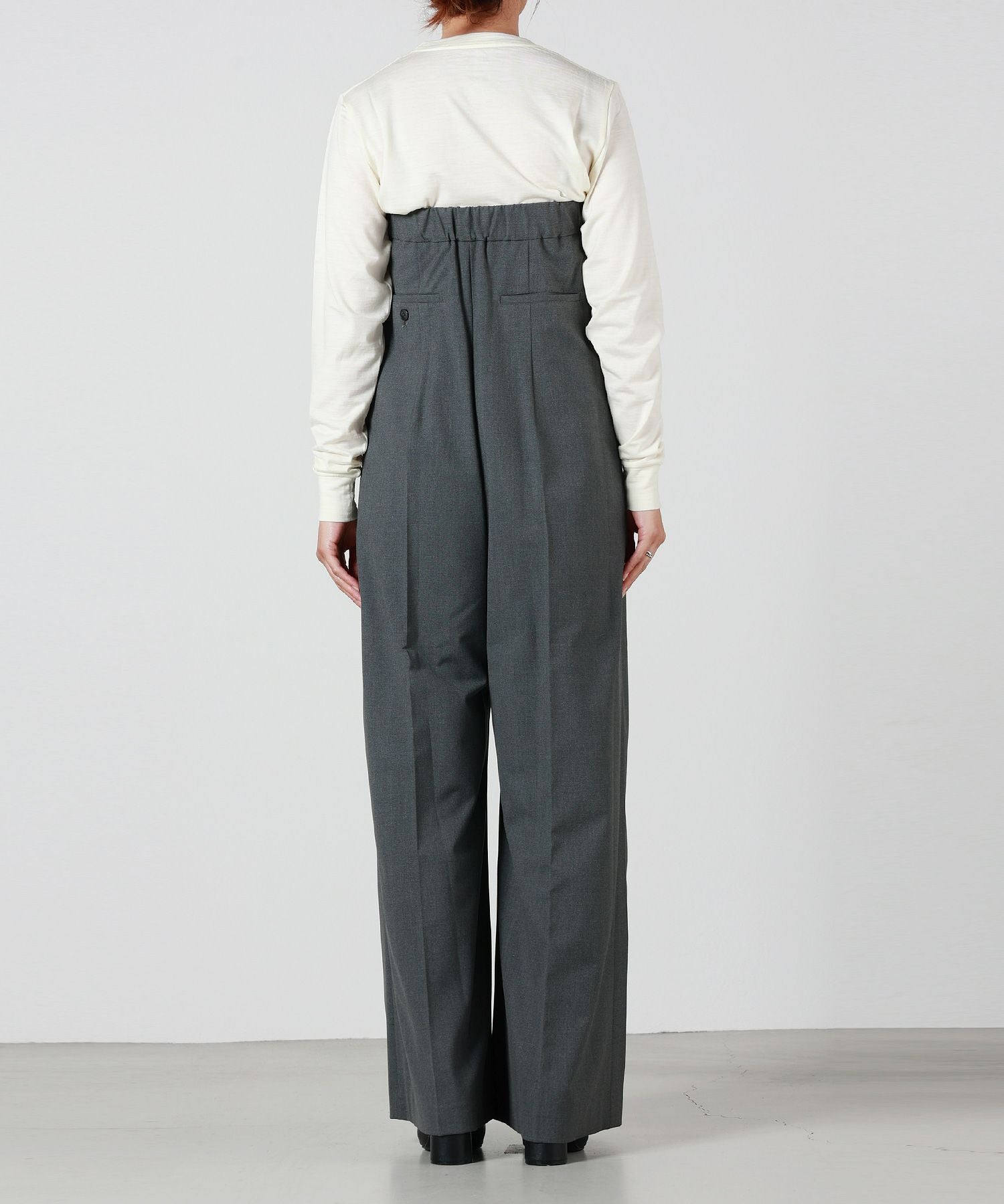 HYKE(ハイク)】 PR STRETCH STRAPLESS JUMPSUIT｜PARIGOT ONLINE