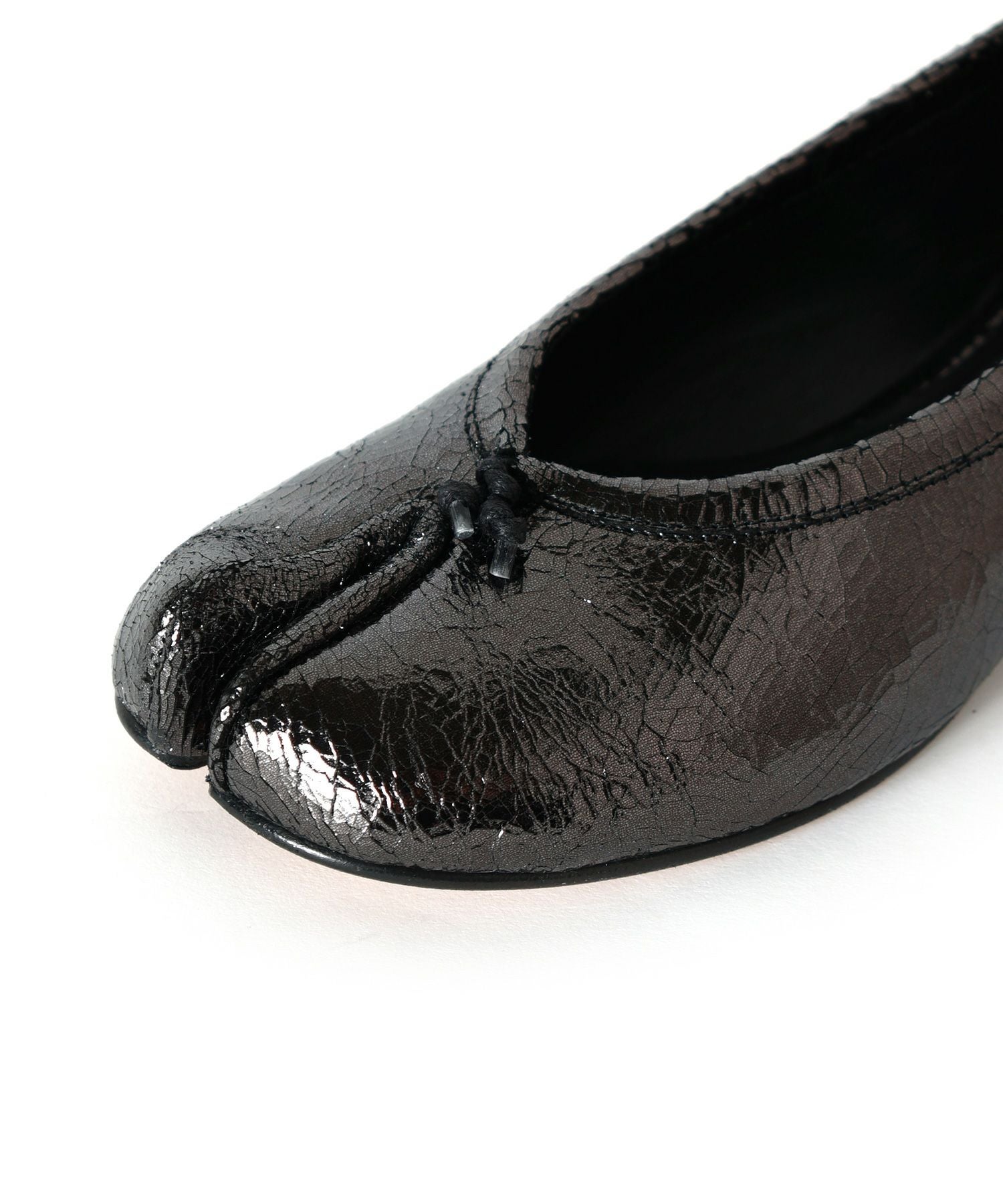 Maison Margiela(メゾンマルジェラ)】 タビ ブロークンミラー ニュー