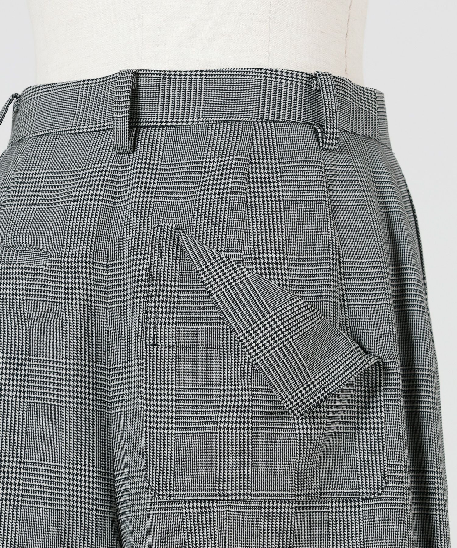 ENFOLD(エンフォルド)】 ROLL-UP HALF TROUSERS｜PARIGOT ONLINE