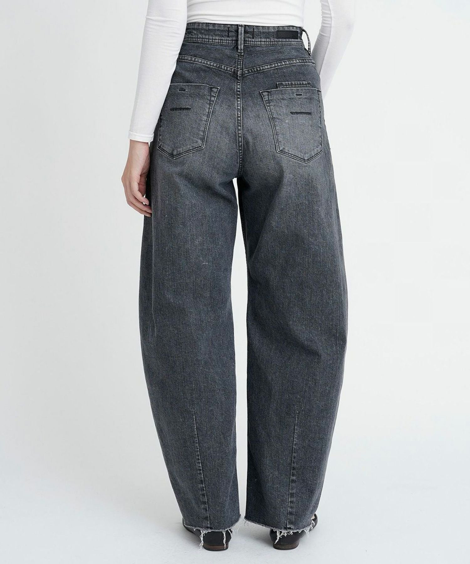 YANUK(ヤヌーク)】 カーブテーパード LAURA｜PARIGOT ONLINE（パリゴ