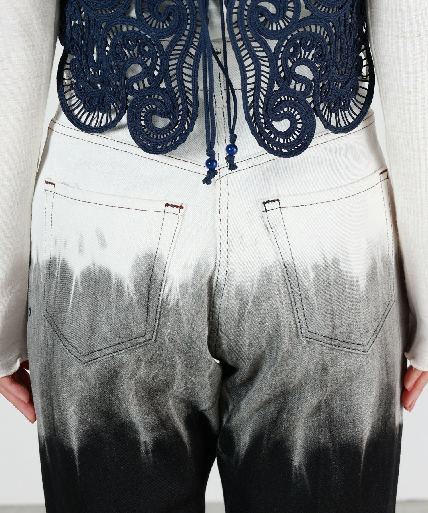 Mame Kurogouchi(マメ クロゴウチ)】 Gradient Dye Flare Jeans