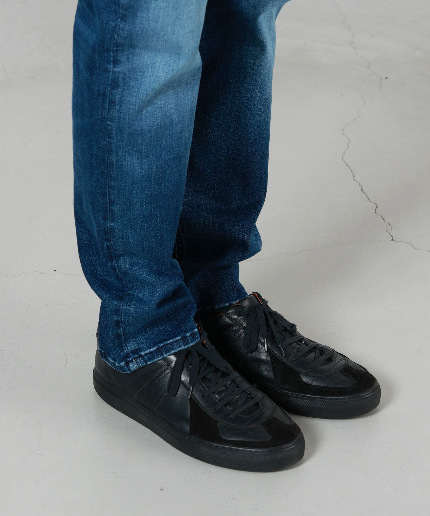 DENHAM(デンハム)】 RAZOR スリムフィットテーパードデニム｜PARIGOT