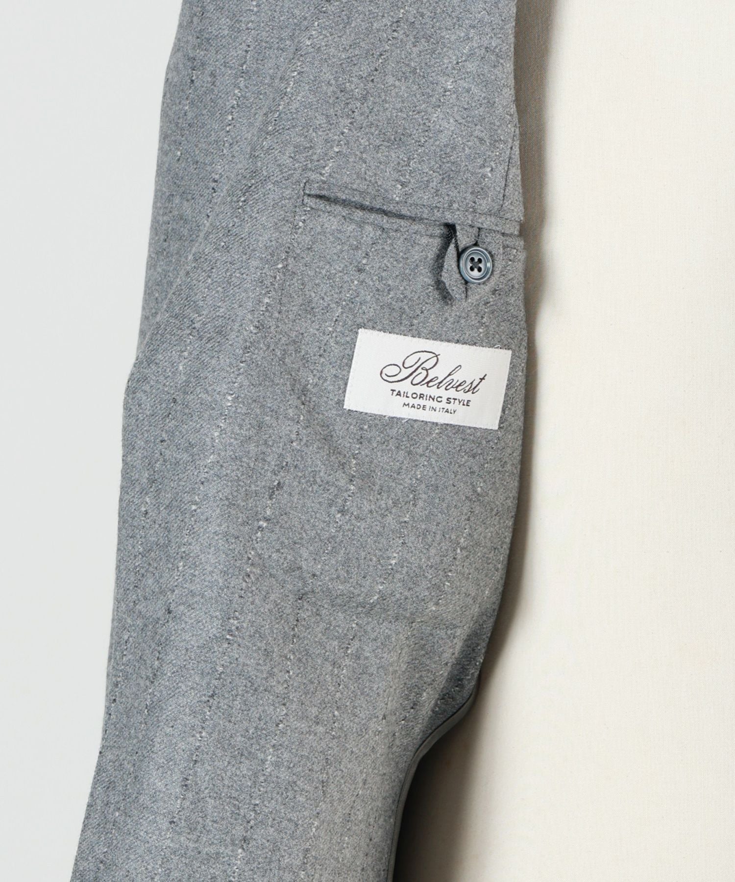 Belvest(ベルベスト)】 SINGLE PEAKED JACKET IN THE BOX FLAP