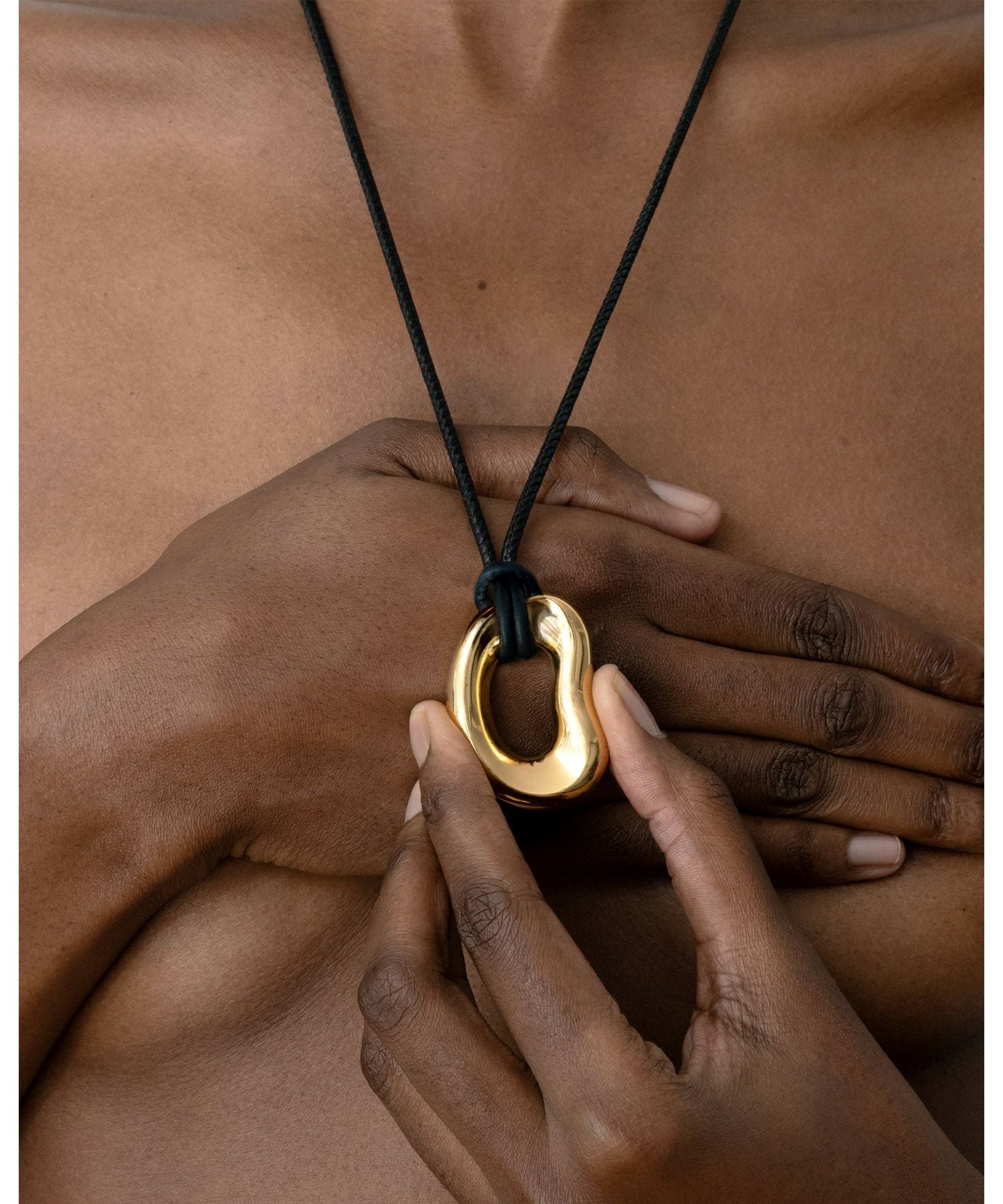 Charlotte Chesnais(シャルロットシェネ)】 SHIMA PENDANT｜PARIGOT