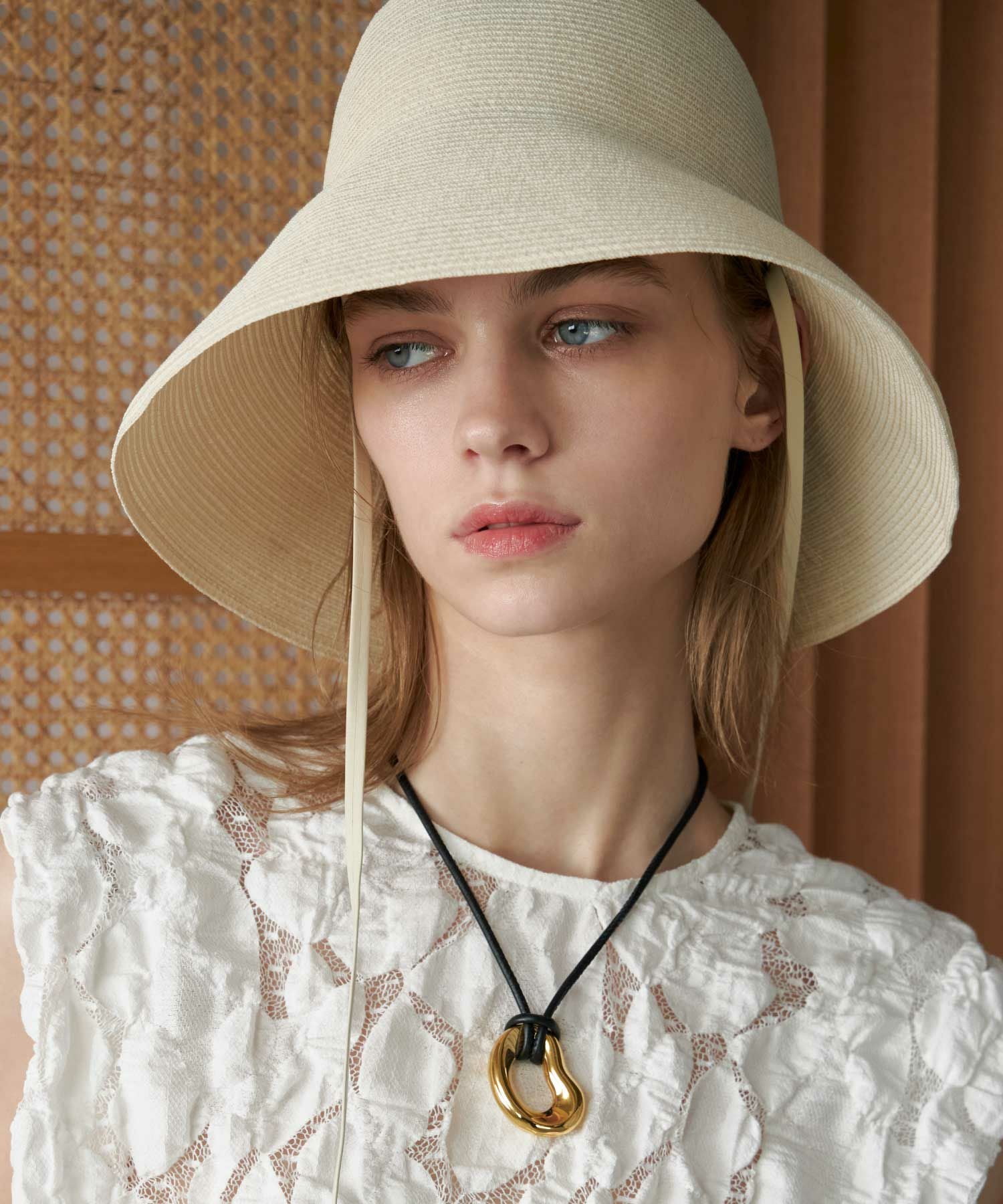 Charlotte Chesnais(シャルロットシェネ)】 SHIMA PENDANT｜PARIGOT