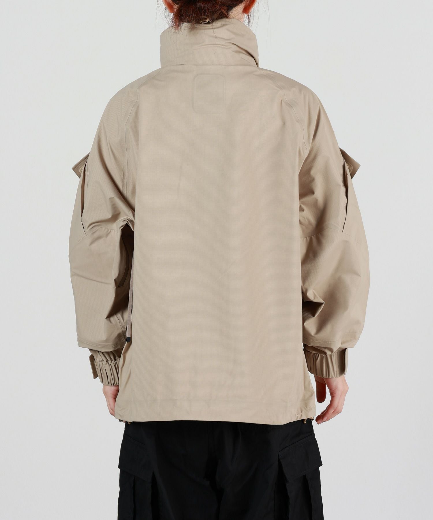 新品未使用　タグ付き　ベージュHYKE　PERTEX SHELL COAT HYKE(ハイク)】 ≪Genderless≫PERTEX SHELL JACKET｜PARIGOT ONLINE