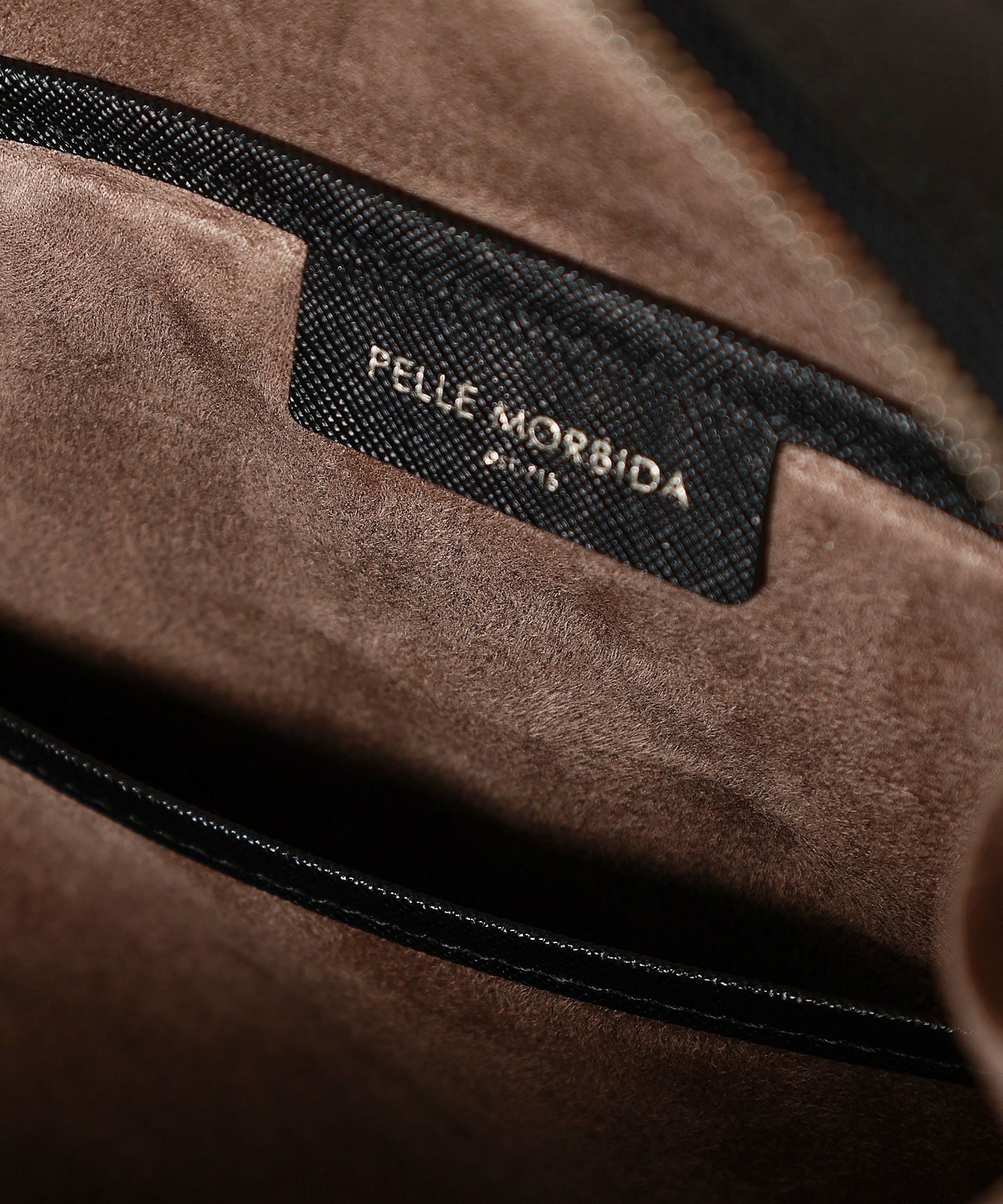 PELLE MORBIDA(ペッレモルビダ)】 スリムブリーフバッグ｜PARIGOT