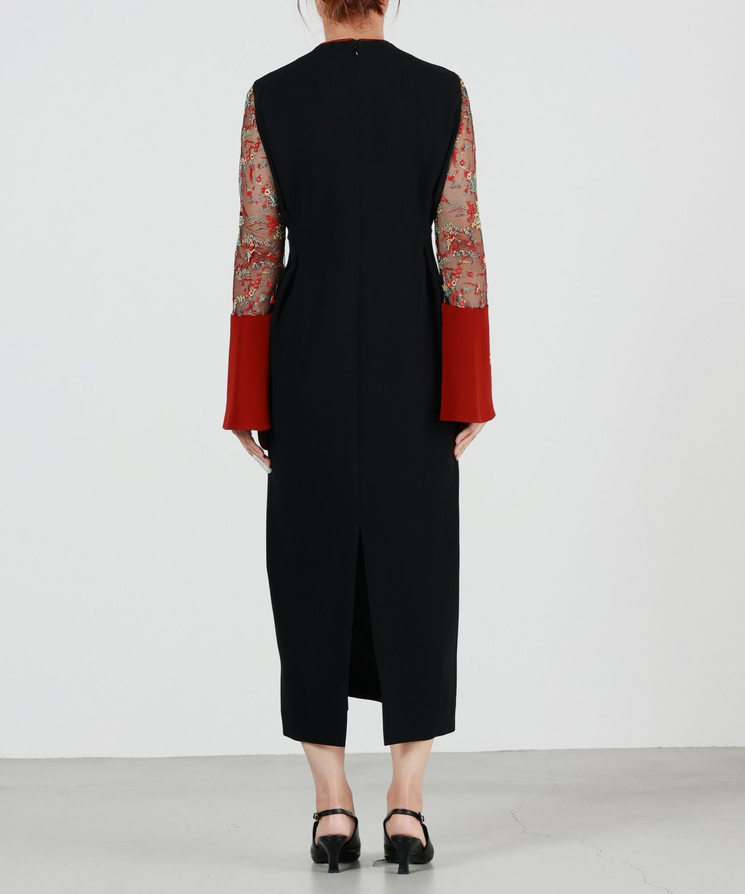 Mame Kurogouchi(マメ クロゴウチ)】 Acetate Polyester Floral Lace