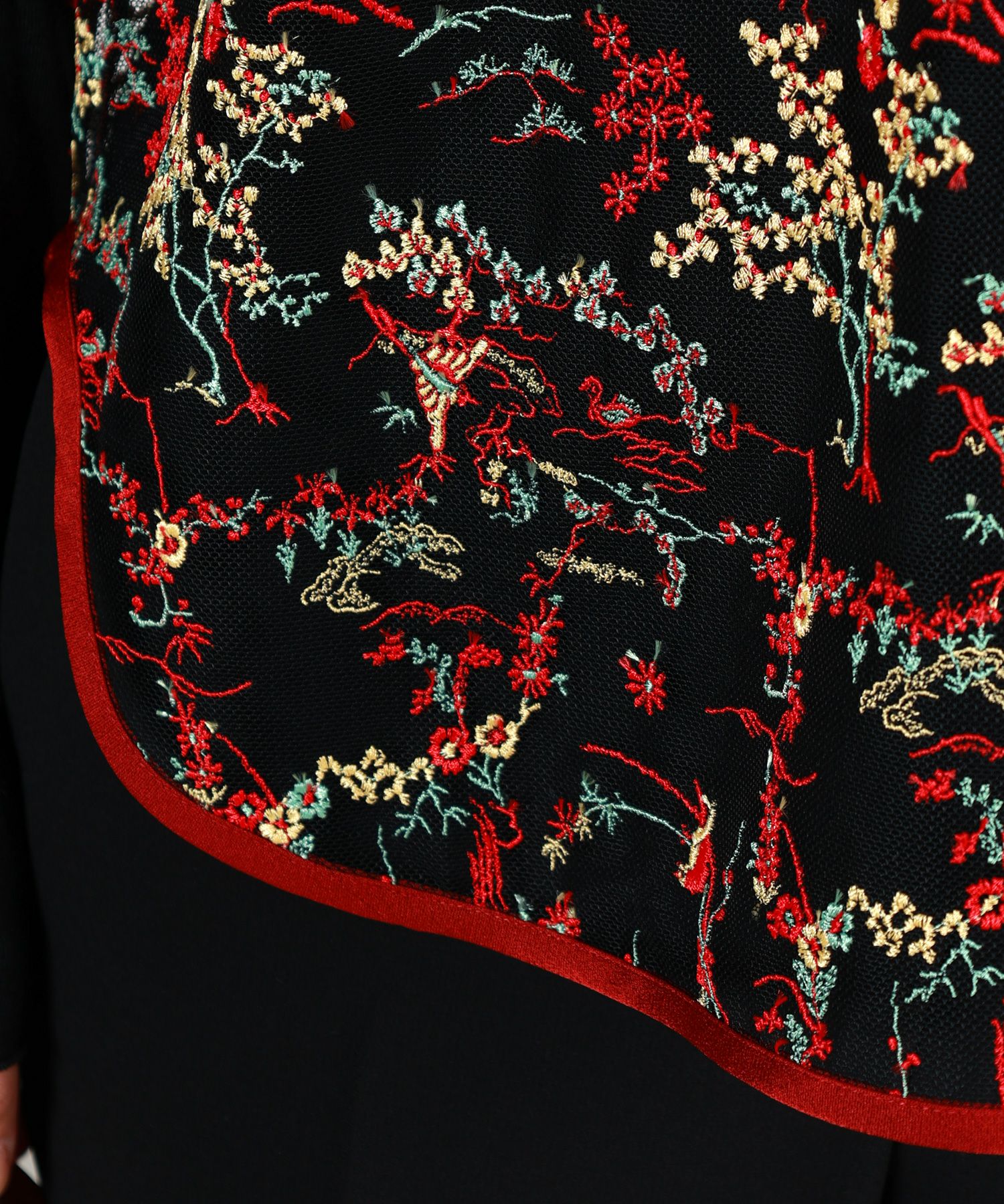 Mame Kurogouchi(マメ クロゴウチ)】 Floral Lace Sleeveless Top