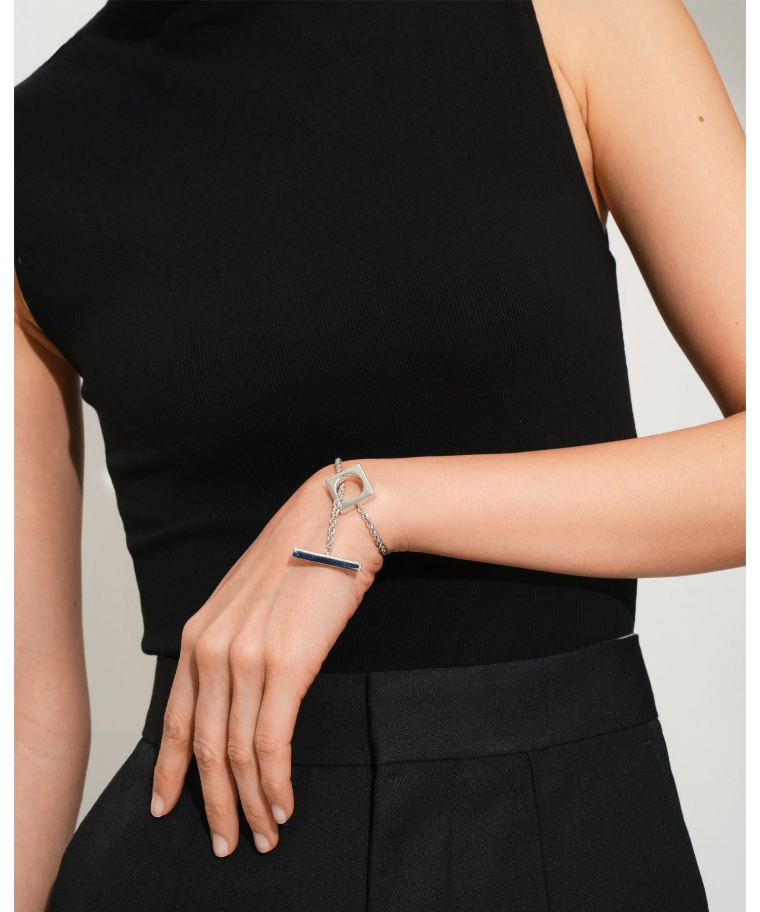 TOM WOOD(トムウッド)】 Square Rope ブレスレット(7.0～7.7)｜PARIGOT