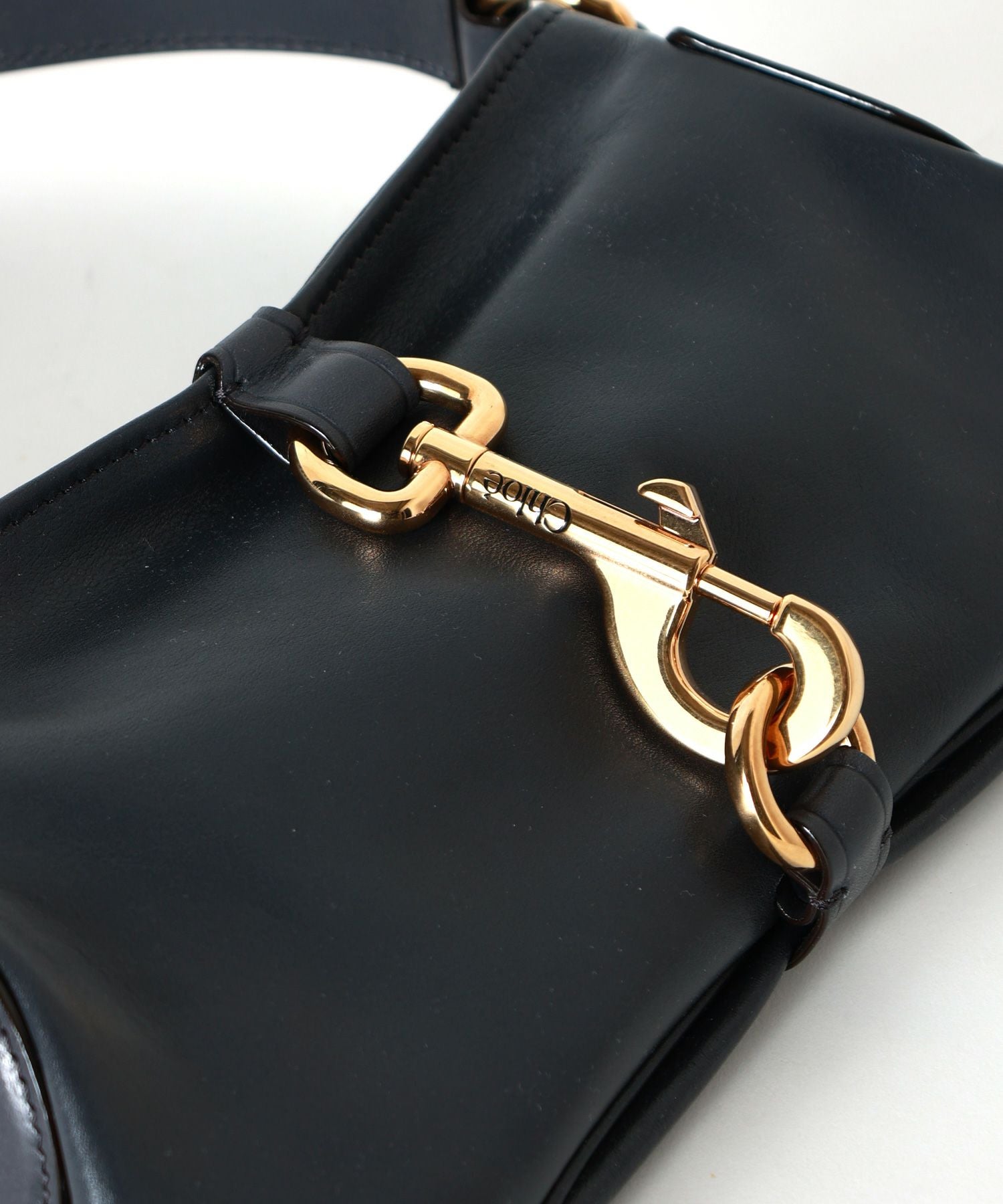 Chloe(クロエ)】 ソフトレザー製KERALA 25ショルダーバッグ｜PARIGOT