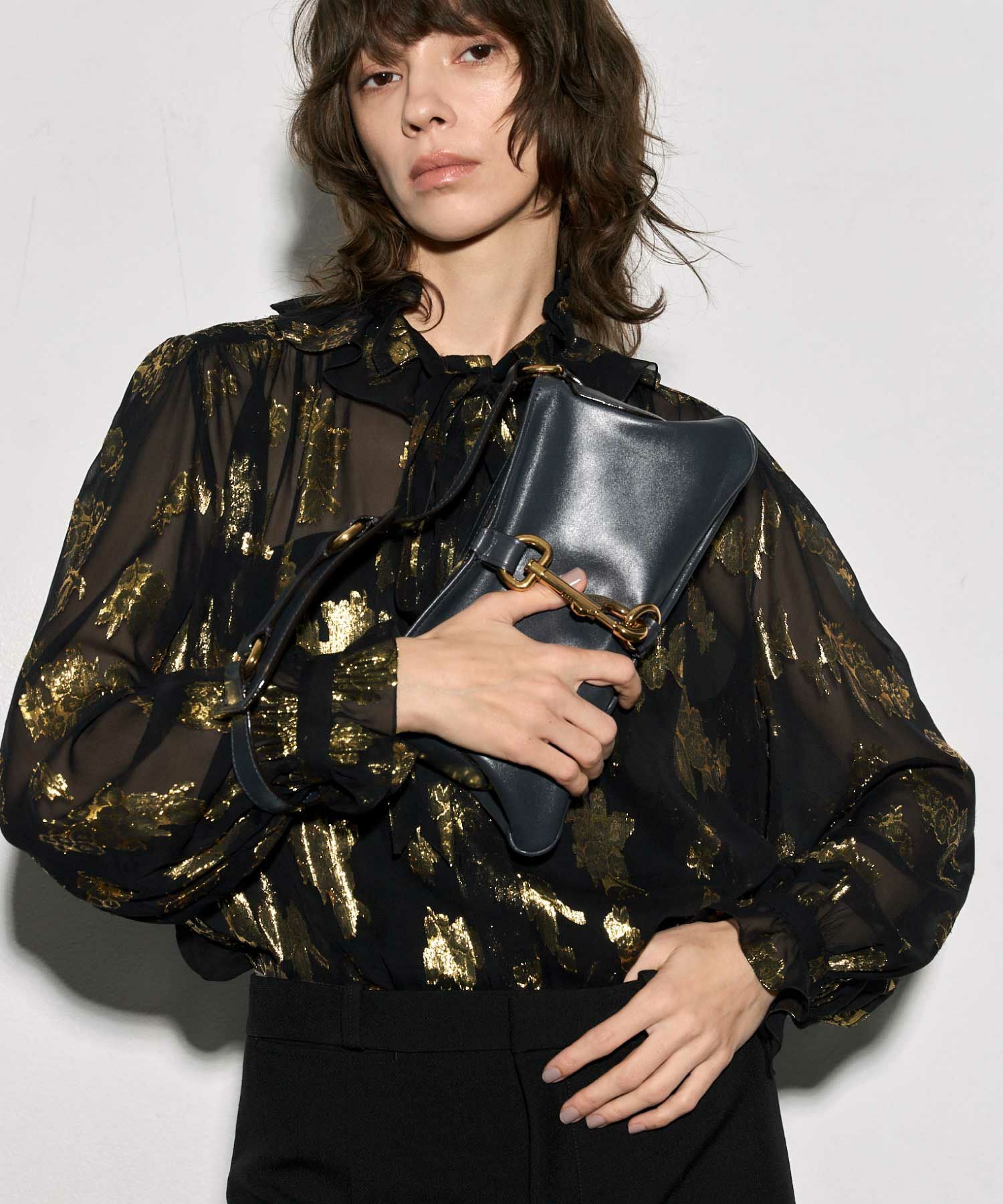 Chloe(クロエ)】 ソフトレザー製KERALA 25ショルダーバッグ｜PARIGOT