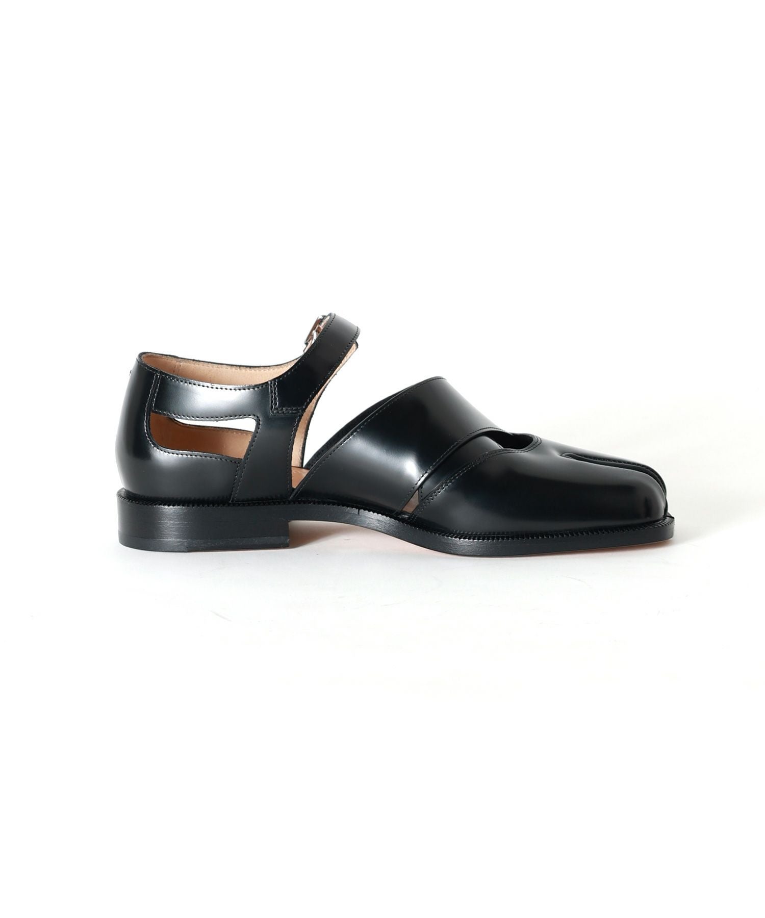 Maison Margiela(メゾンマルジェラ)】TABI ANKLE STRAP SANDALS