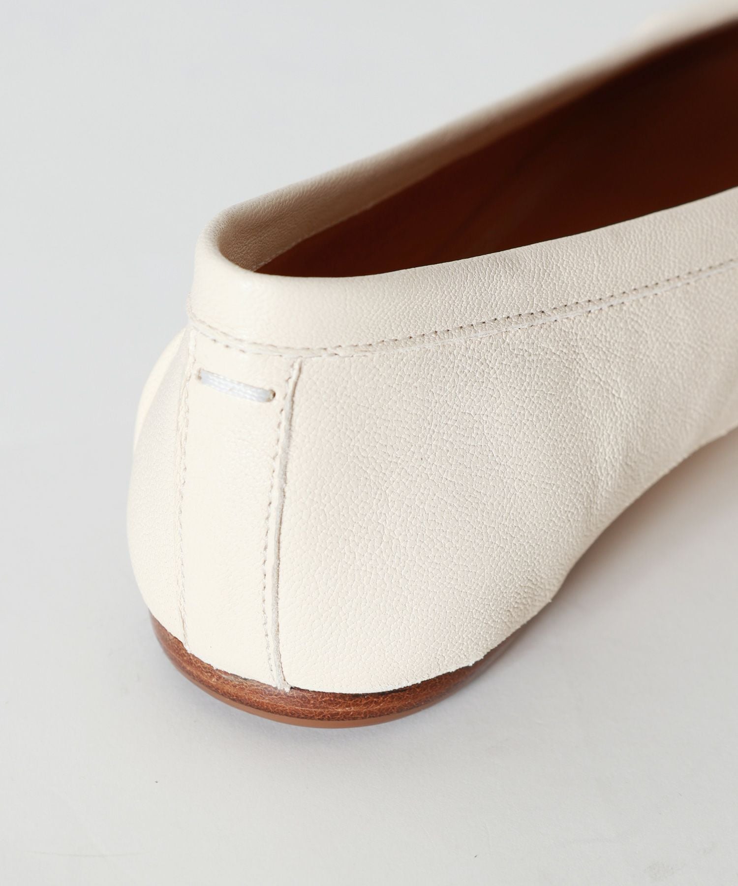 Maison Margiela(メゾンマルジェラ)】 TABI BALLERINA NEW｜PARIGOT