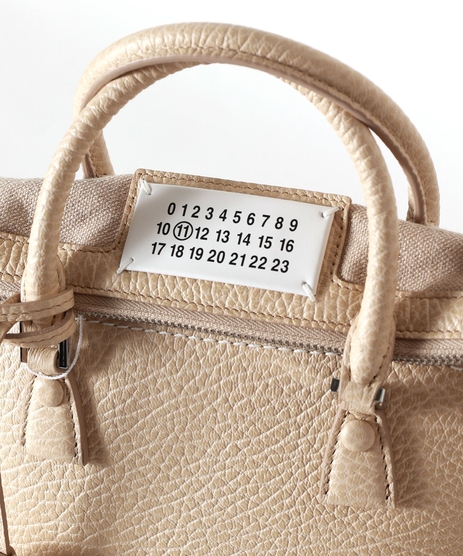 Maison Margiela(メゾンマルジェラ)】5AC MINI｜PARIGOT ONLINE